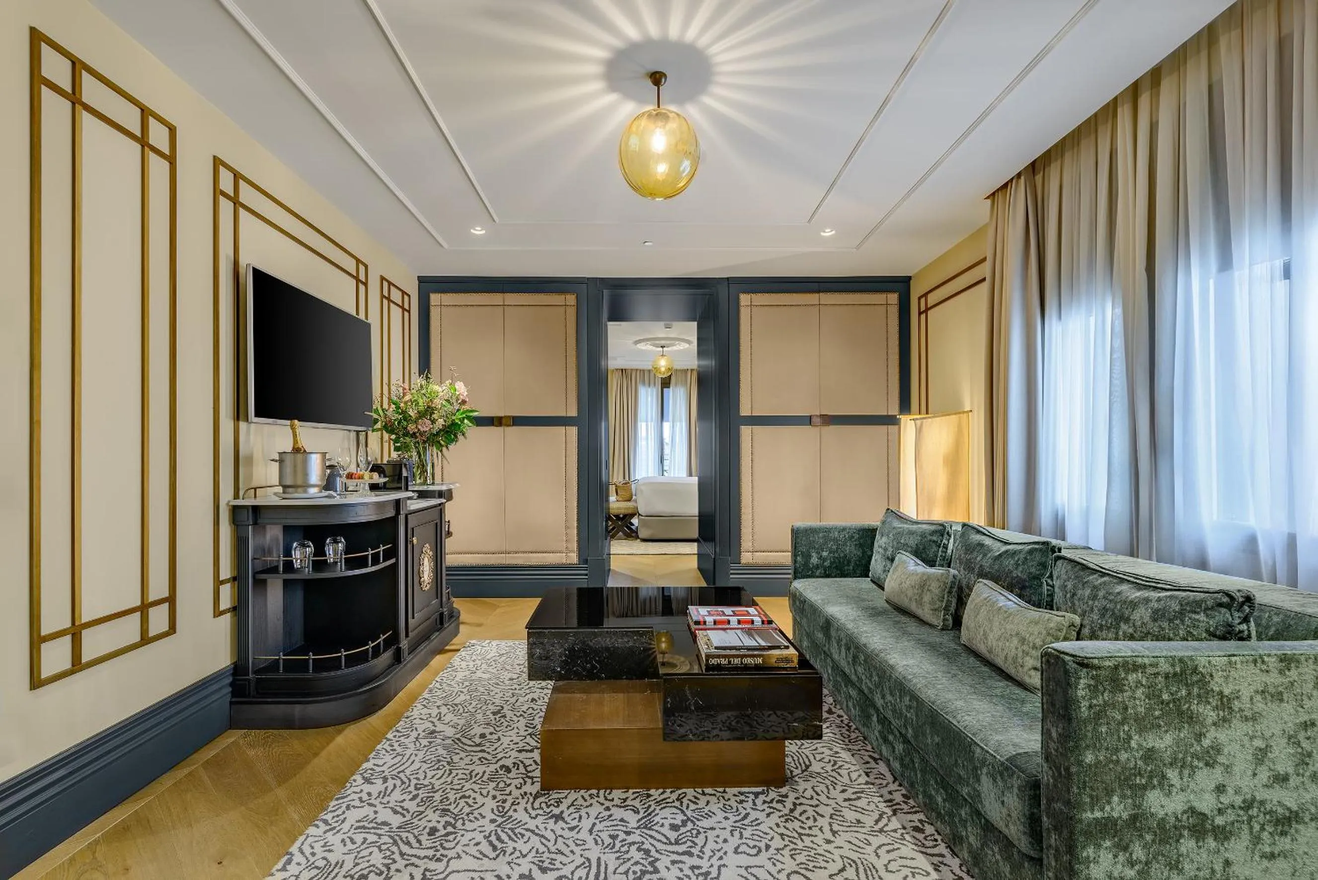 Living room in CoolRooms Palacio de Atocha