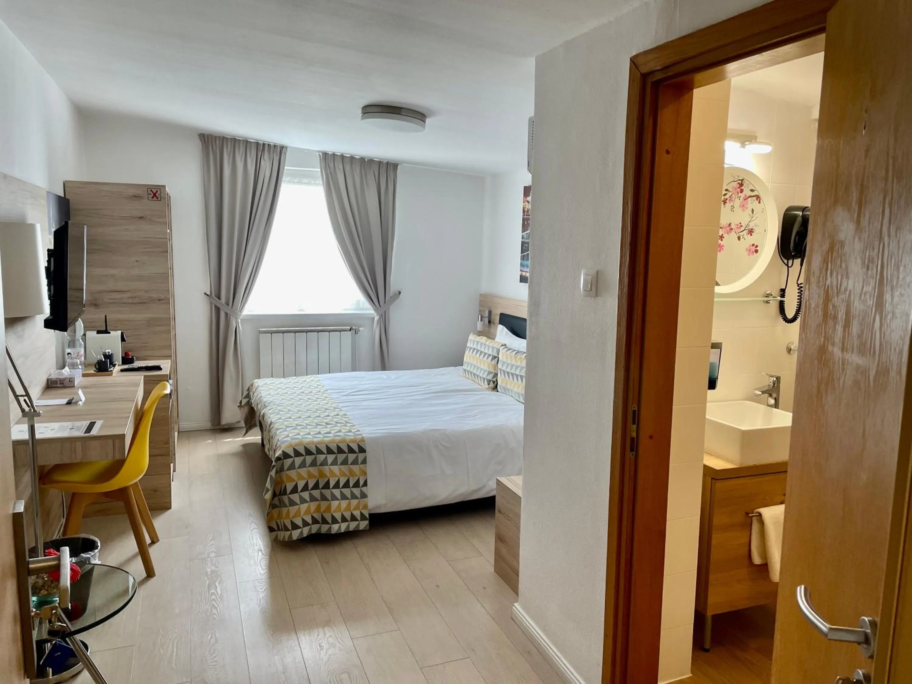 Bed in Christina Residence