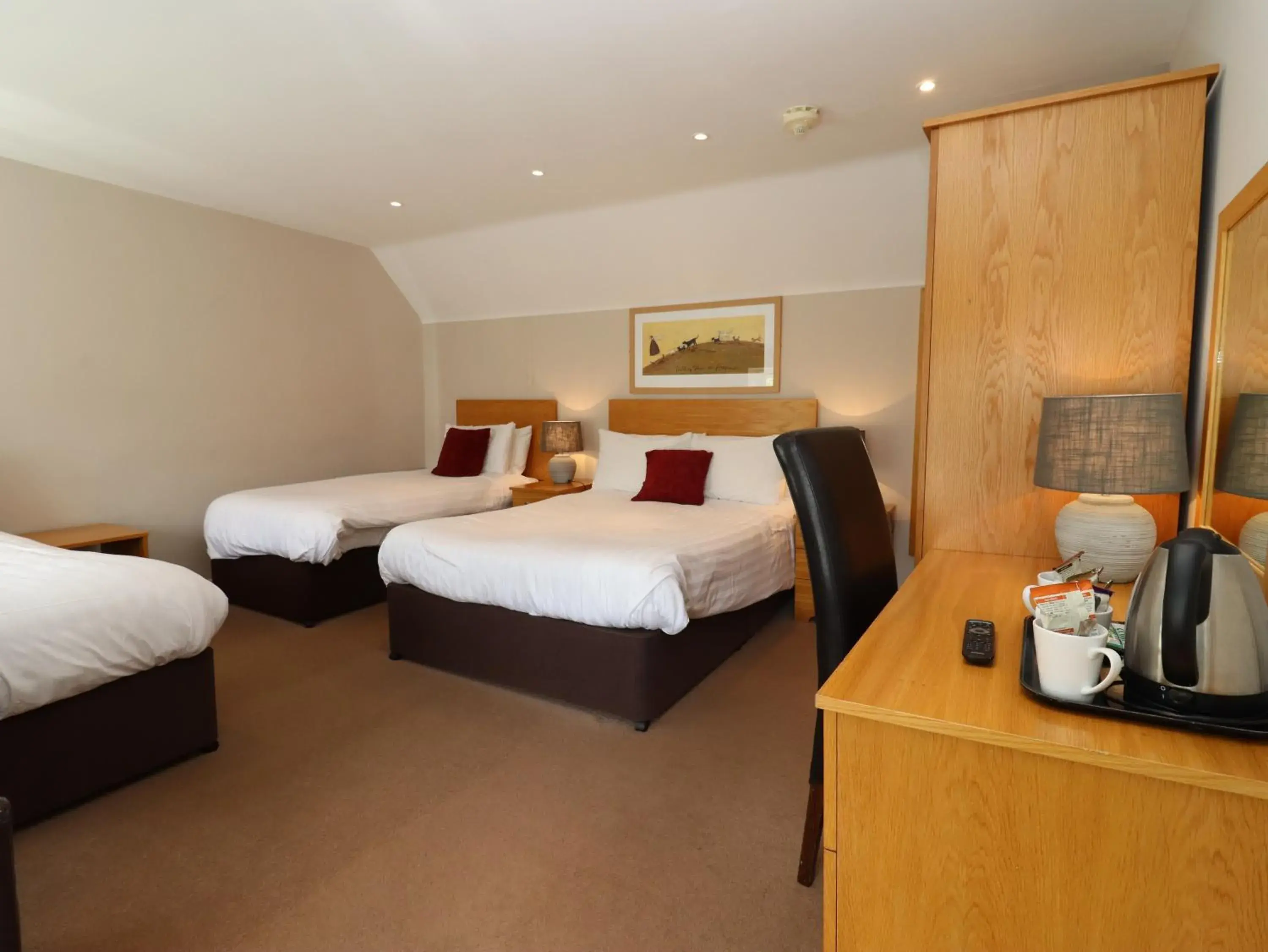 Photo of the whole room, Bed in Pettifers Freehouse Hotel