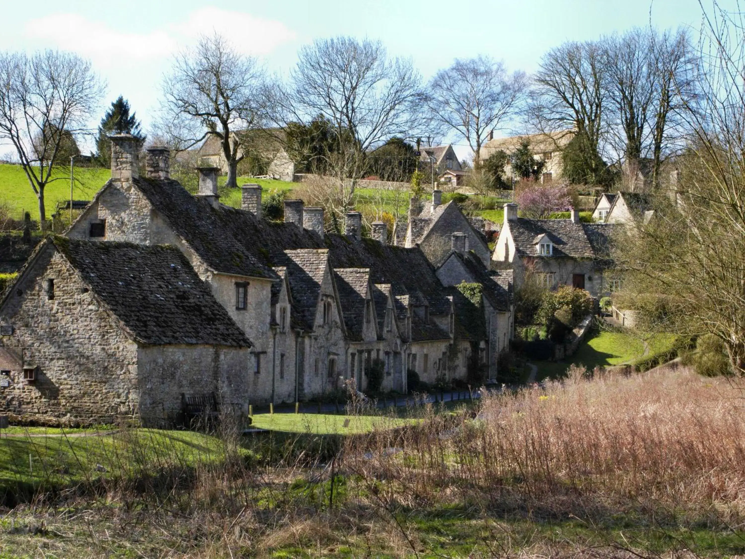 Property building in Pettifers Freehouse Hotel