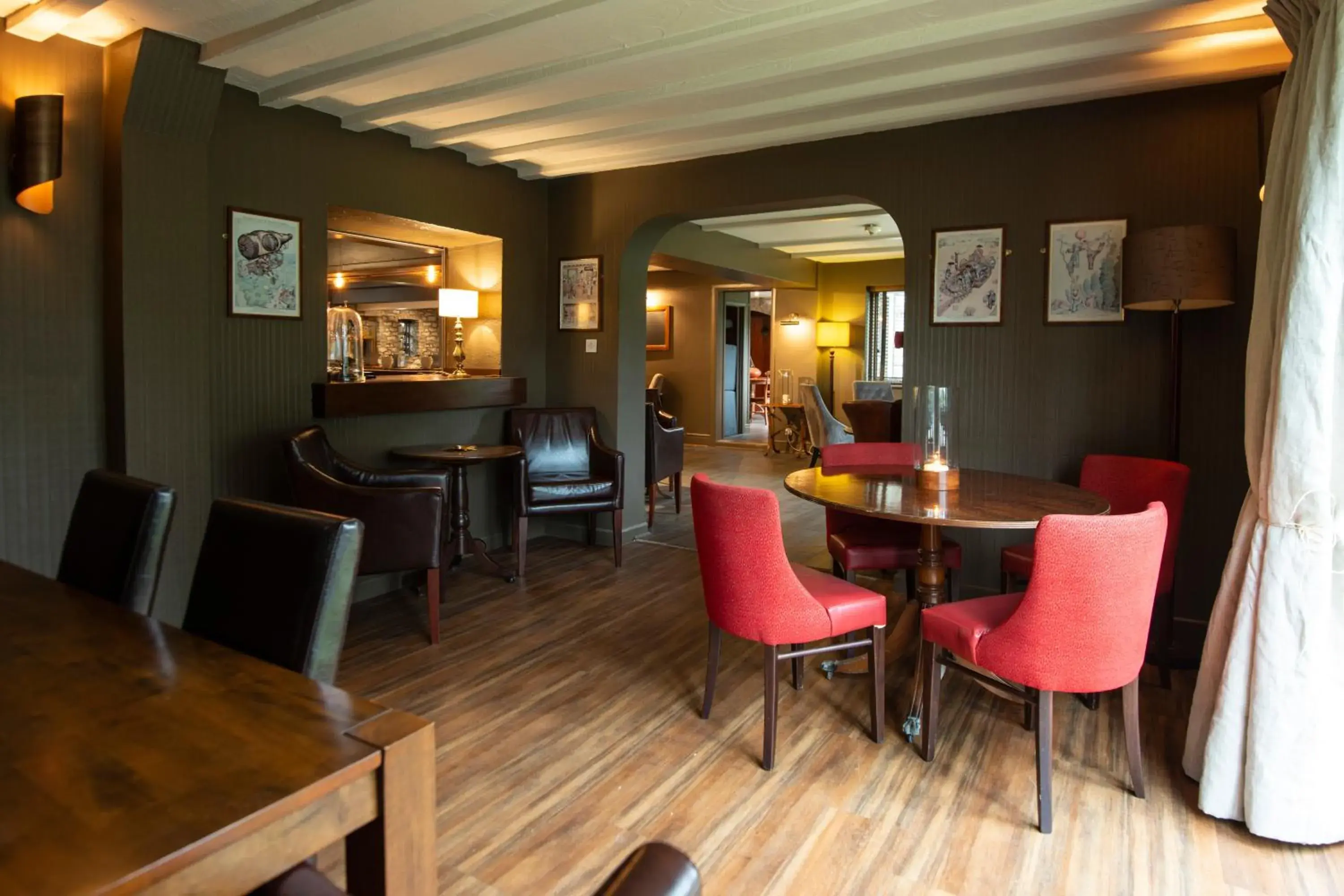 Restaurant/places to eat in Pettifers Freehouse Hotel