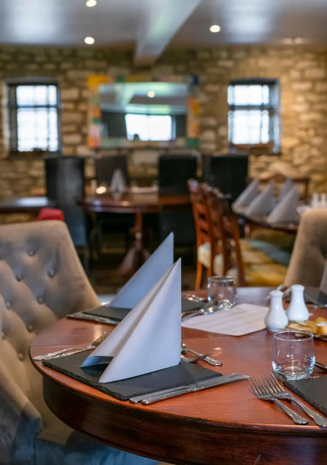 Restaurant/Places to Eat in Pettifers Freehouse Hotel