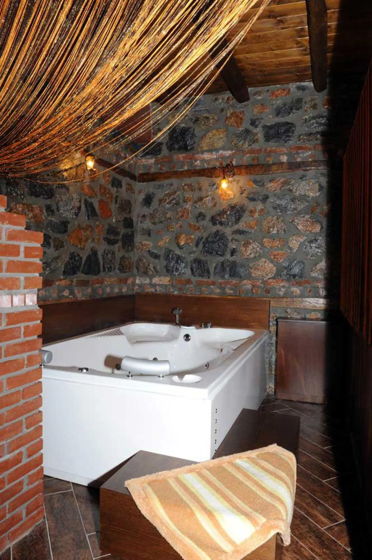 Bathroom in Petrogonima