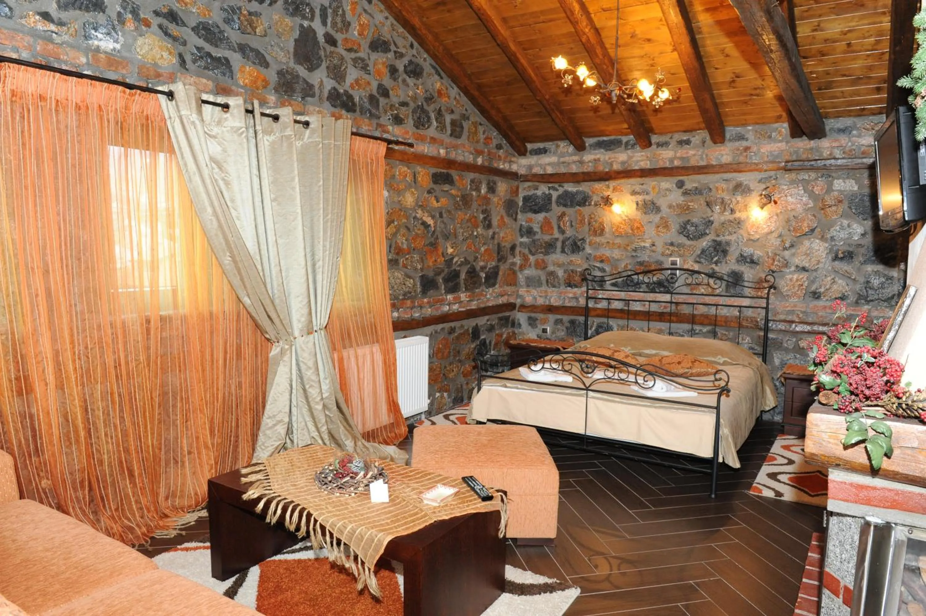 Bed in Petrogonima