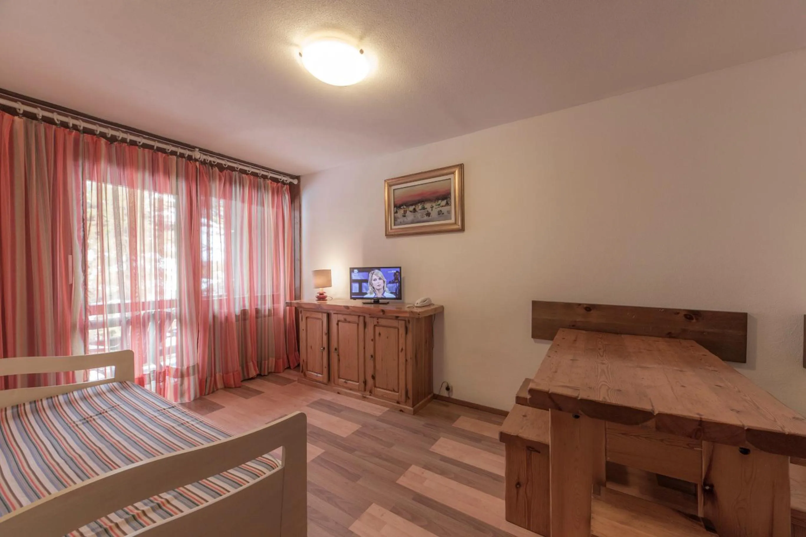 Decorative detail, Bed in Residence Petit Tibet