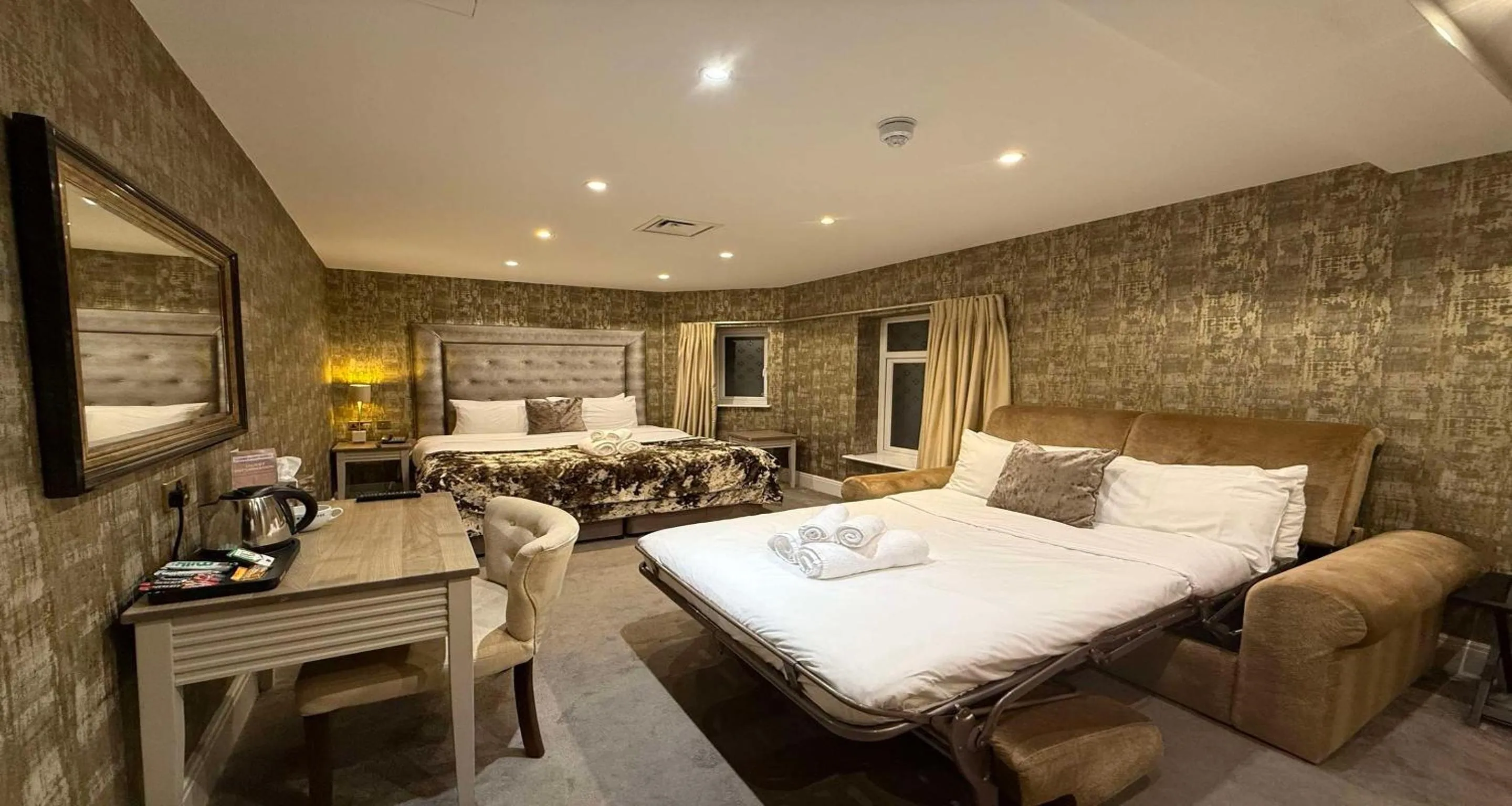 Bedroom, Bed in The Lord Street Hotel; BW Signature Collection