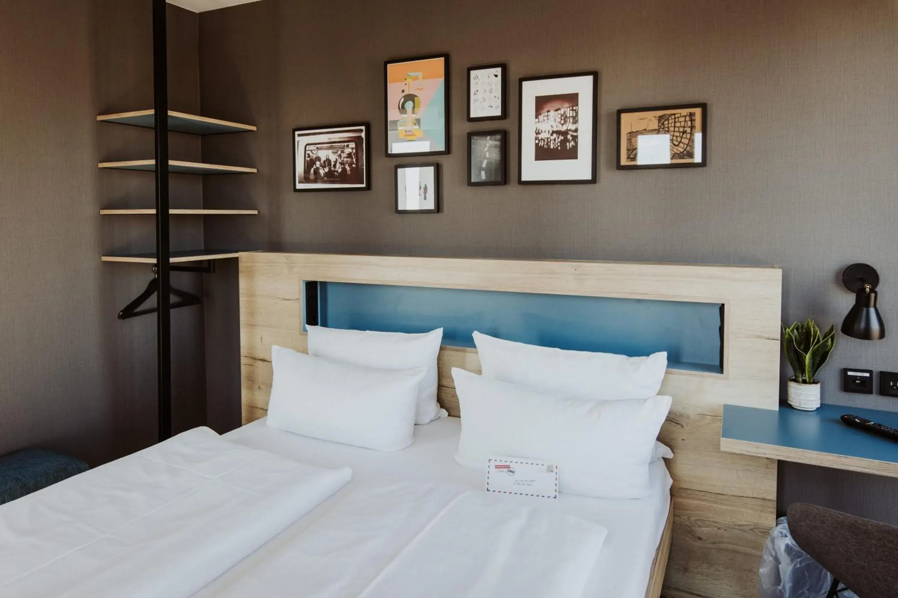 Photo of the whole room, Bed in Schulz Hotel Berlin Wall at the East Side Gallery Photo of the whole room, Bed in Schulz Hotel Berlin Wall at the East Side Gallery