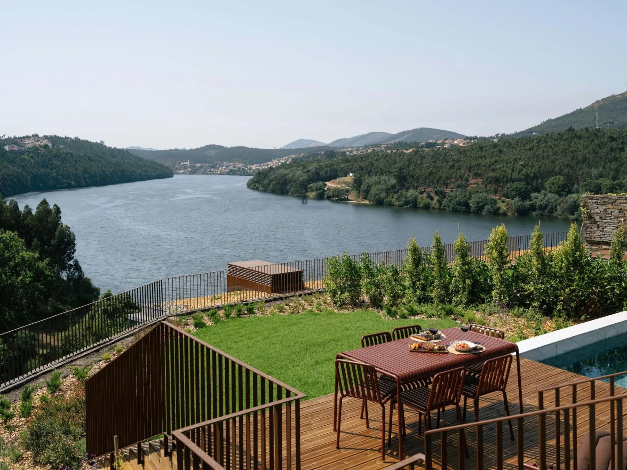 River view in Octant Douro