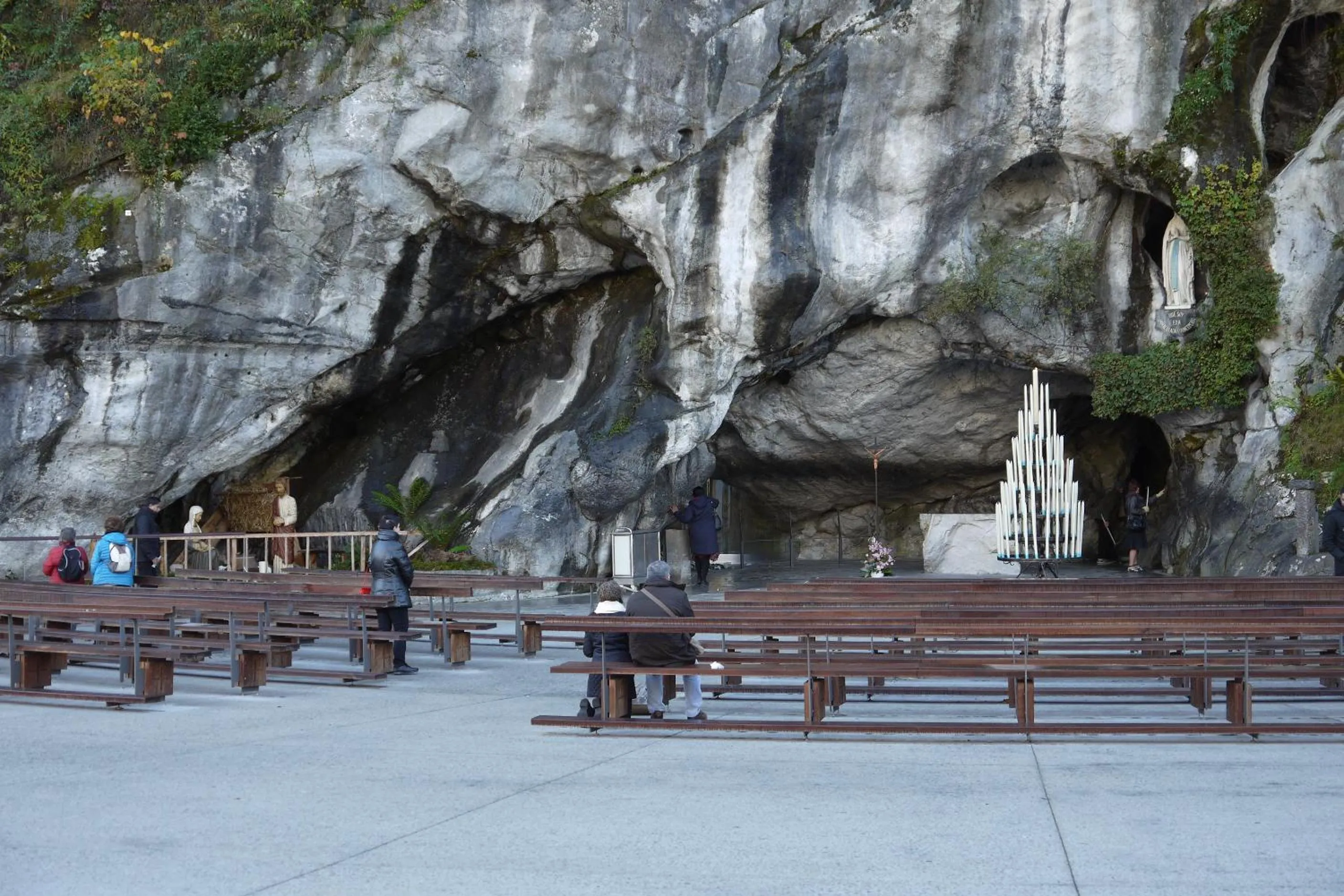 Property building in Hôtel Saint-Charles