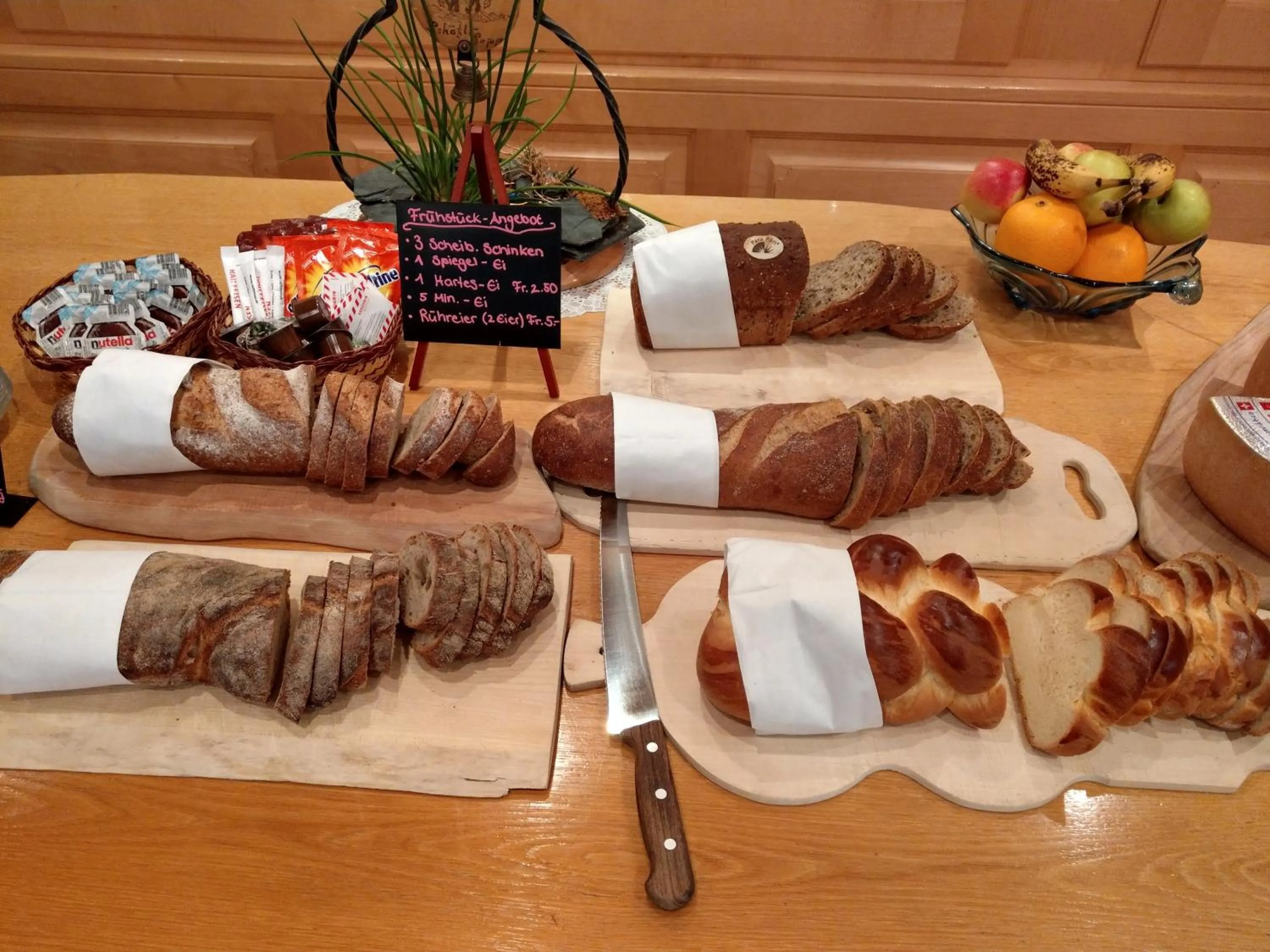 Buffet breakfast in Gasthaus Schäfli