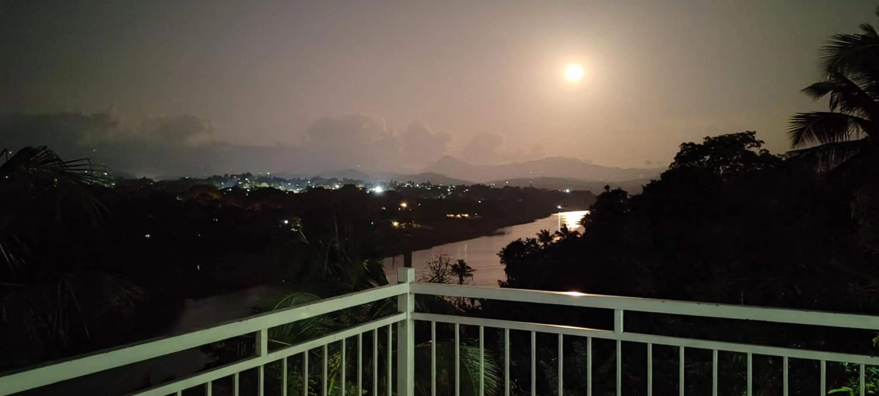 Night in Mahaweli View Inn Kandy