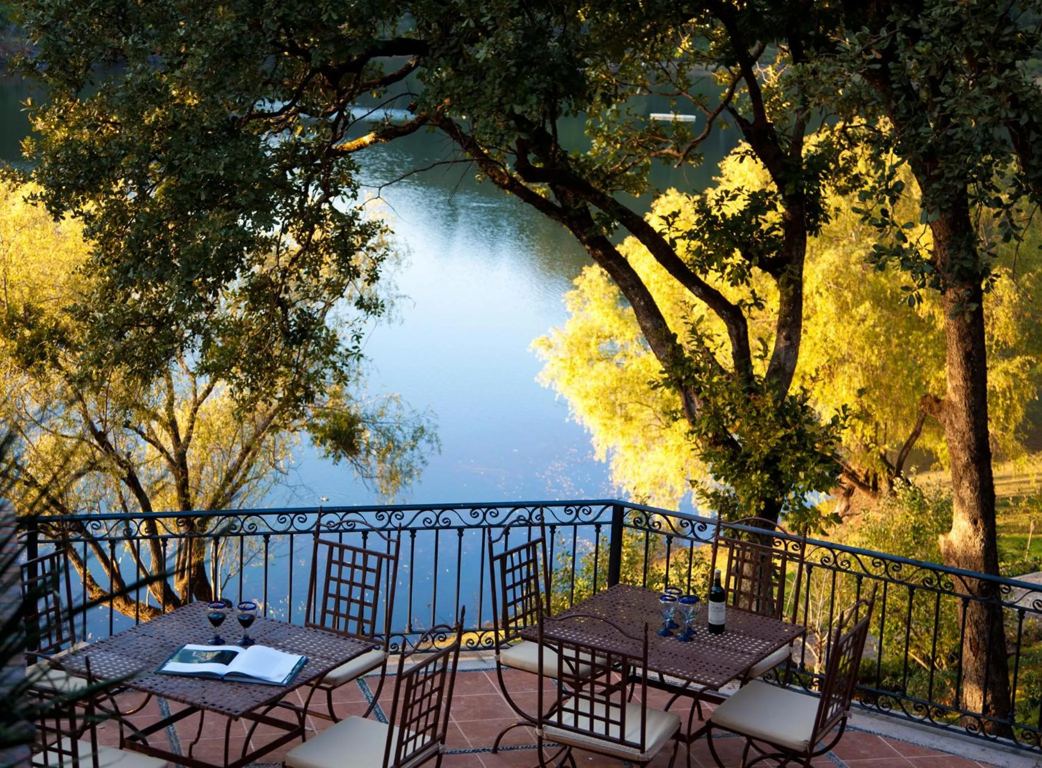 Food and drinks in Sierra Lago