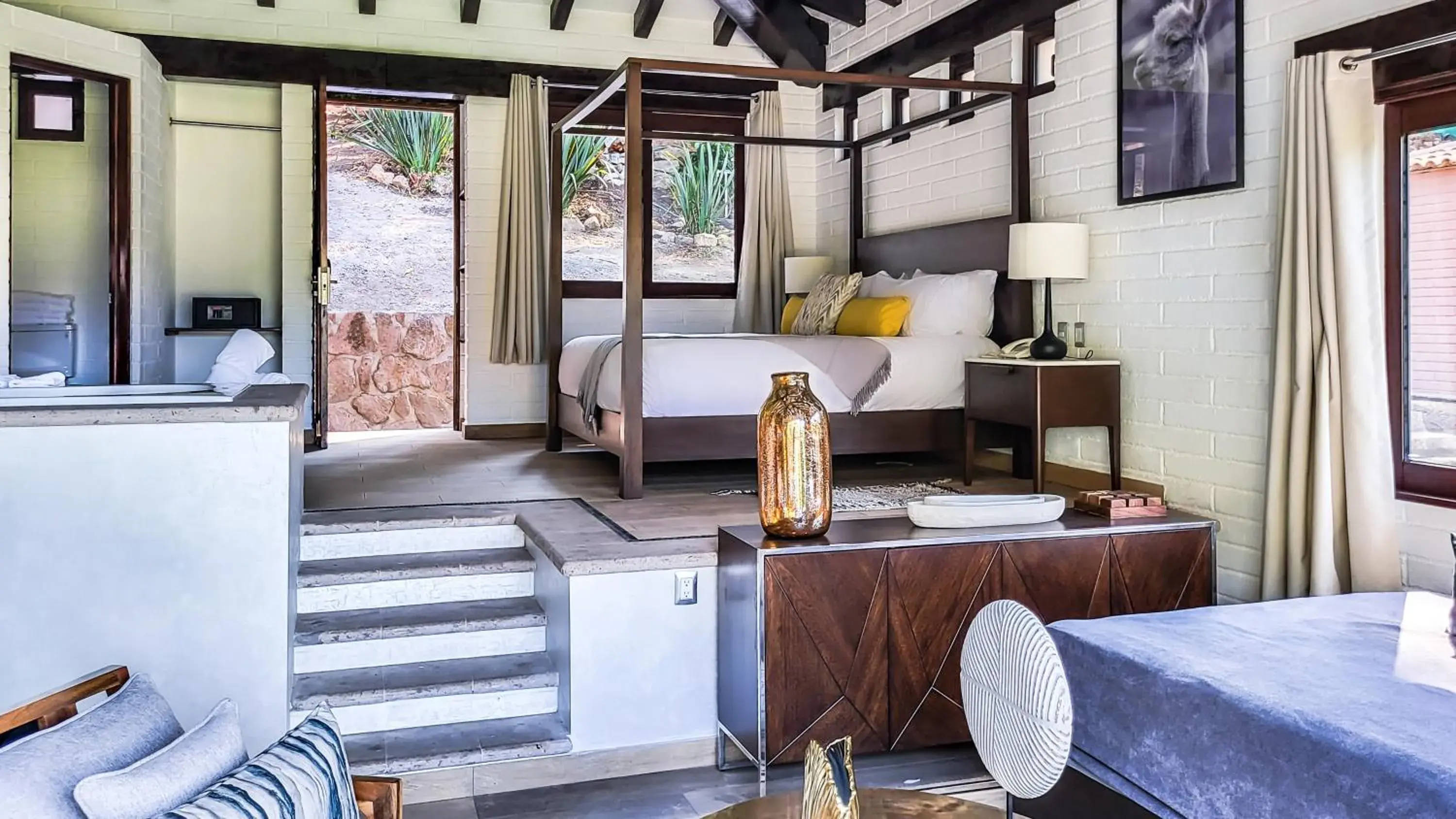 Bed in Sierra Lago Bed in Sierra Lago