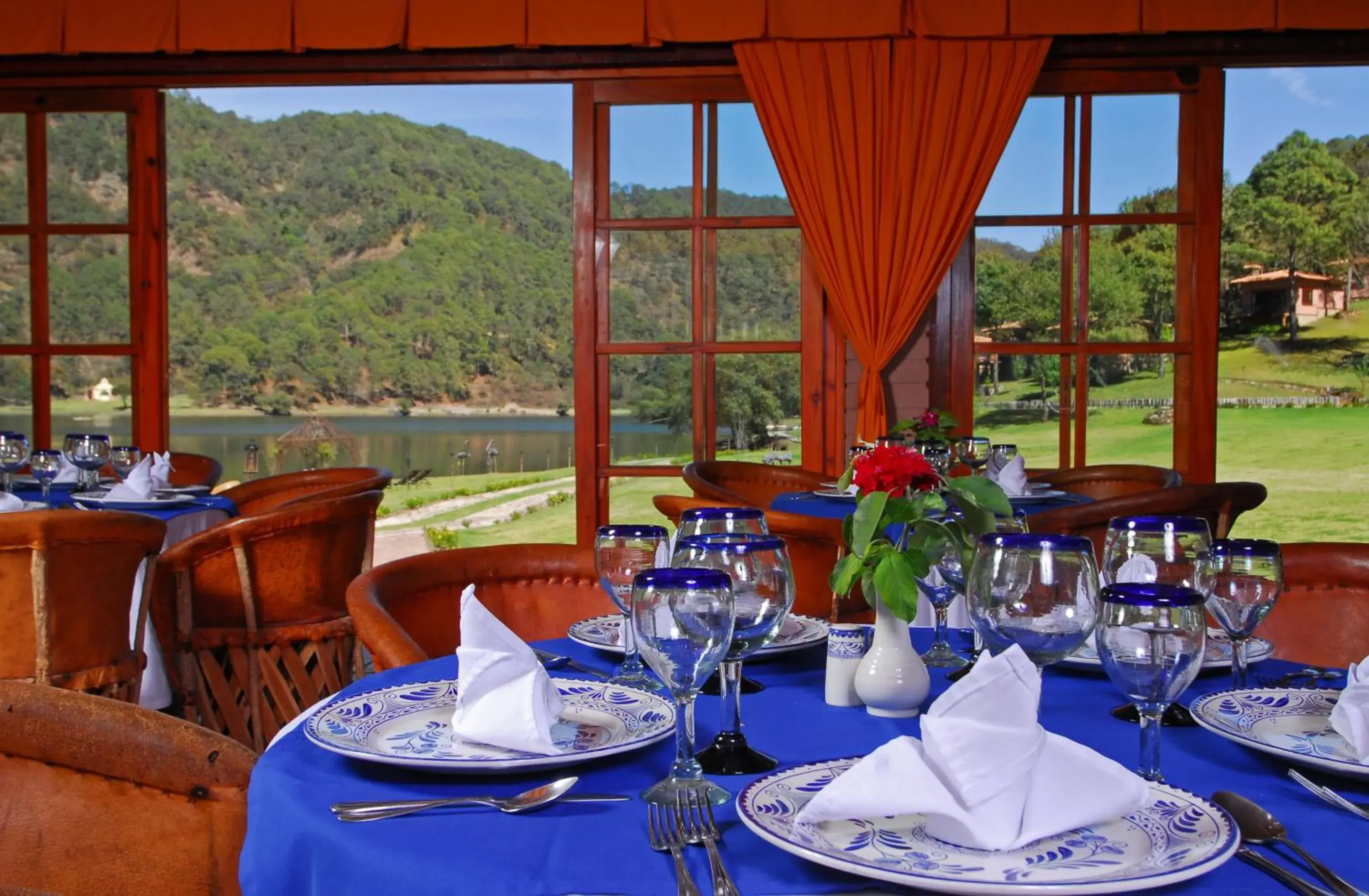 Restaurant/places to eat in Sierra Lago Restaurant/places to eat in Sierra Lago