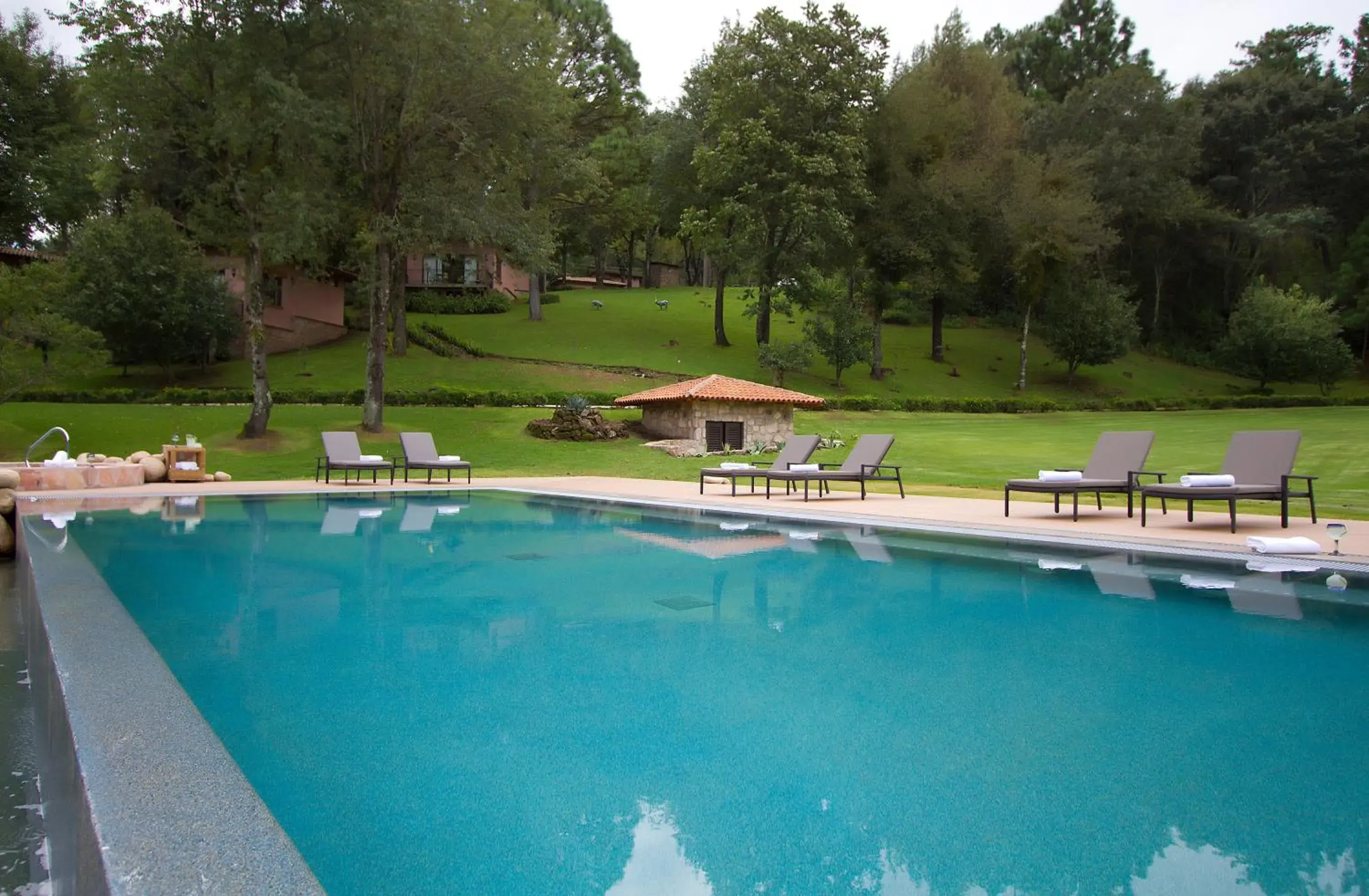Swimming pool in Sierra Lago Swimming pool in Sierra Lago