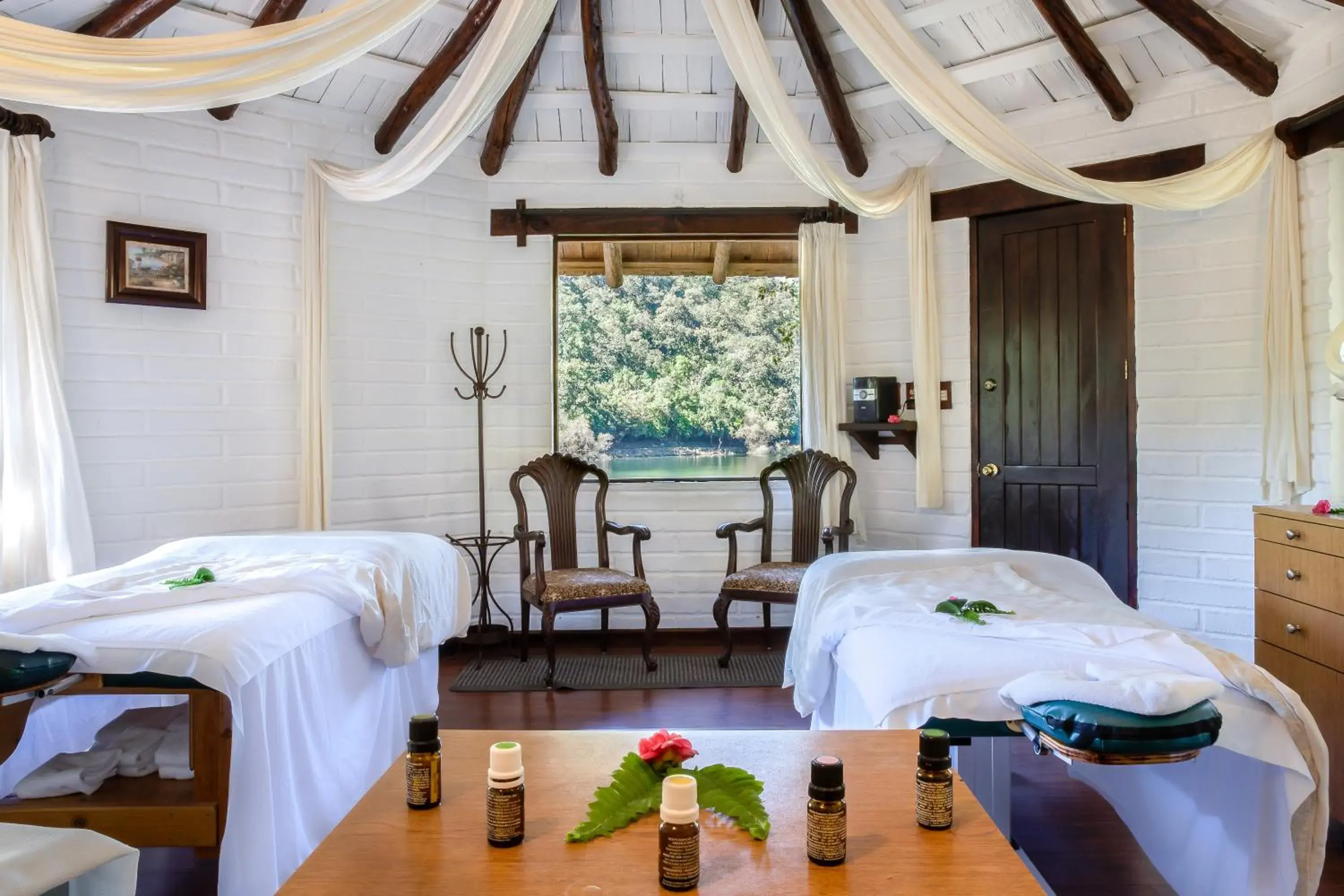 Spa and wellness centre/facilities, Bed in Sierra Lago Spa and wellness centre/facilities, Bed in Sierra Lago