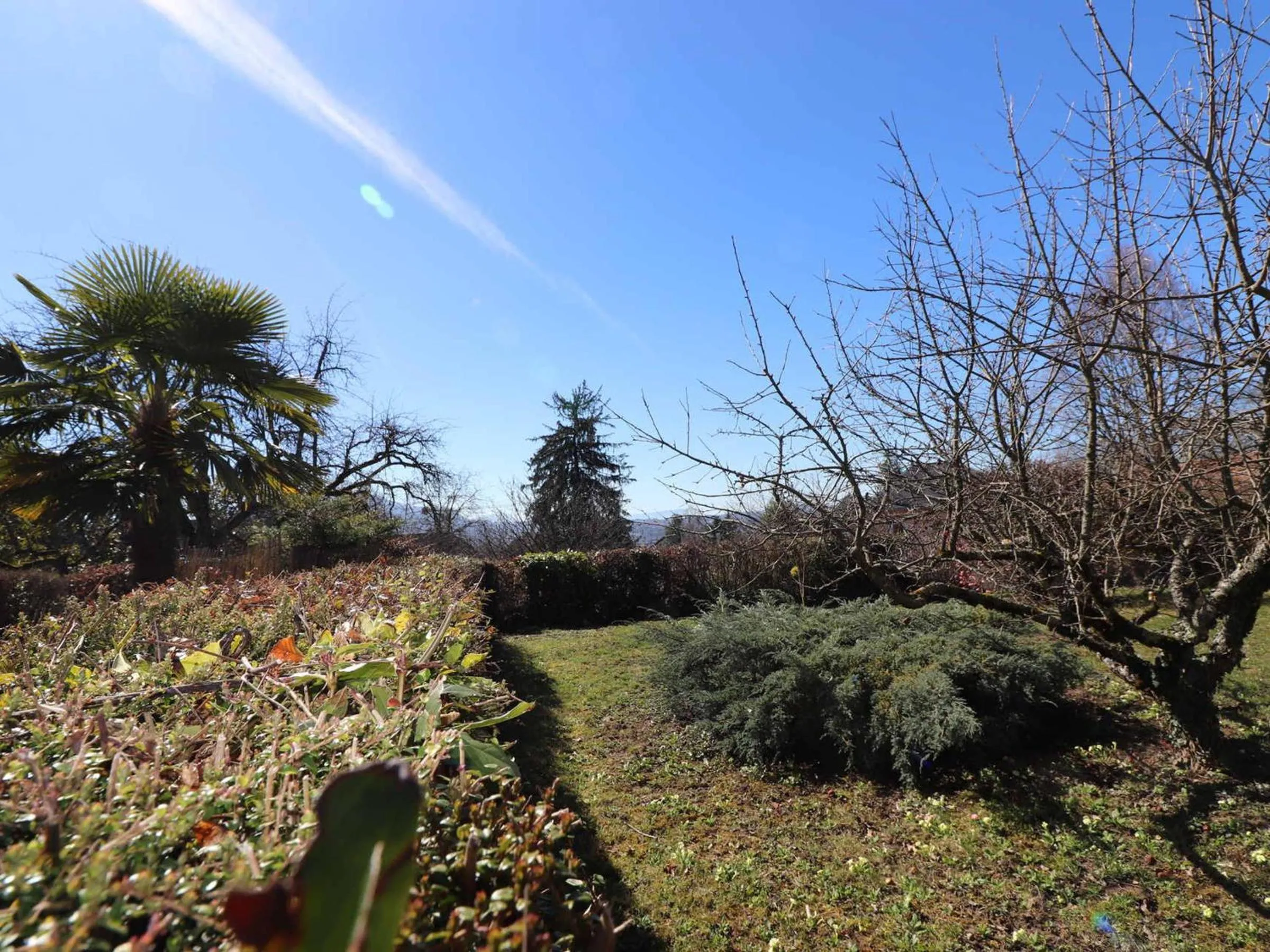 Spacieux logement calme avec jardin privé - Parking inclus, animaux acceptés - FR-1-432-8