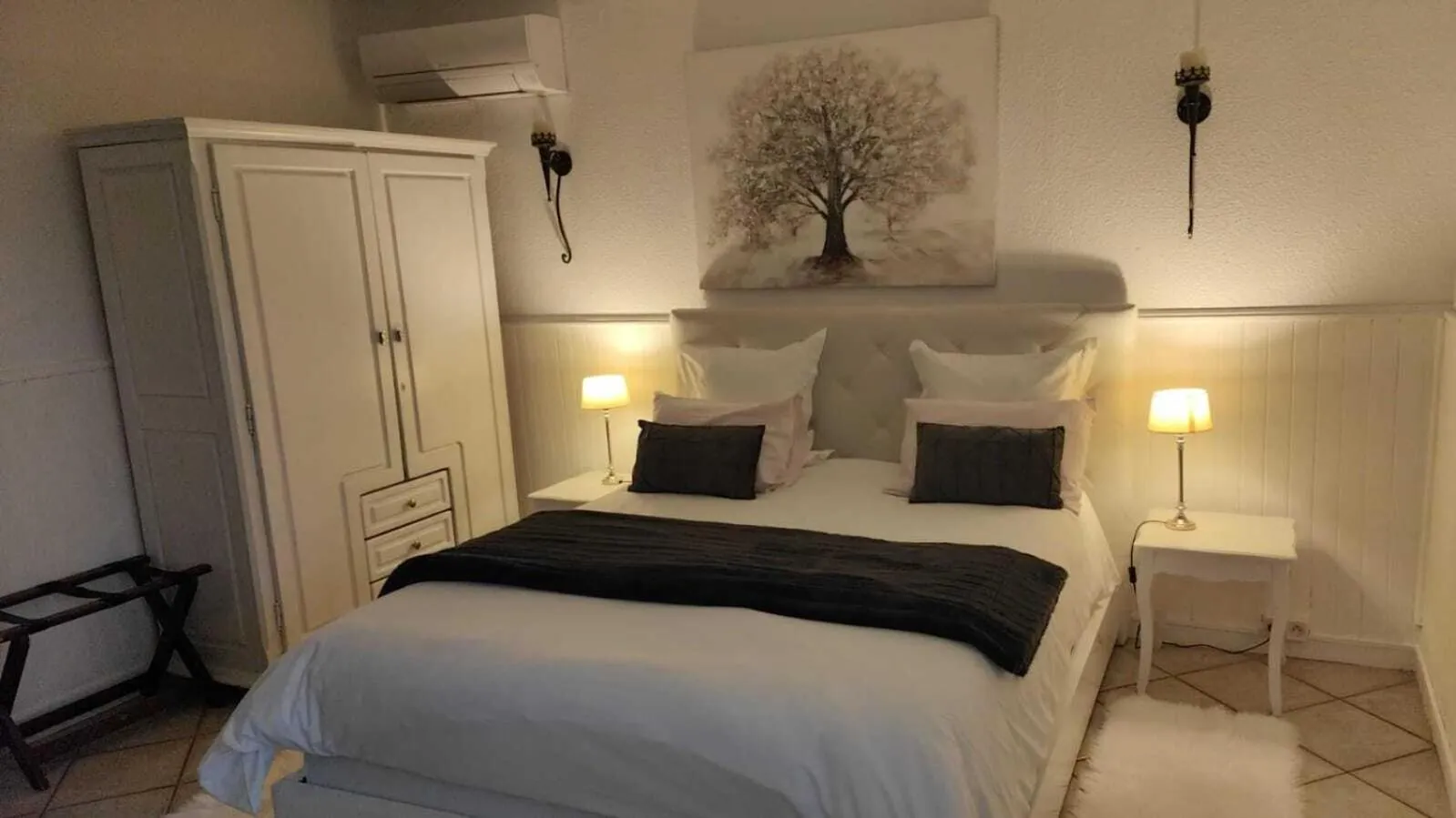 Bedroom, Bed in Lamaisonxv