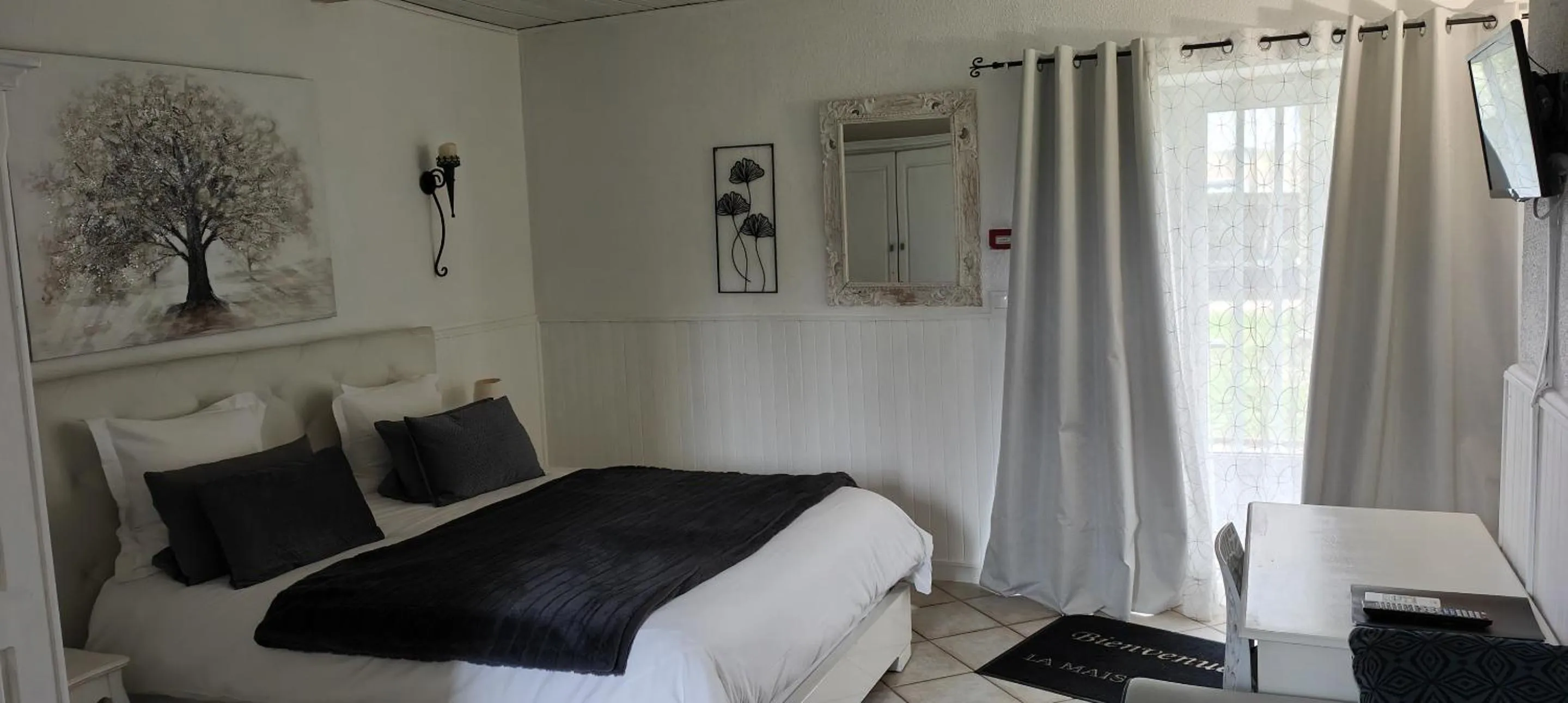 Bedroom, Bed in Lamaisonxv