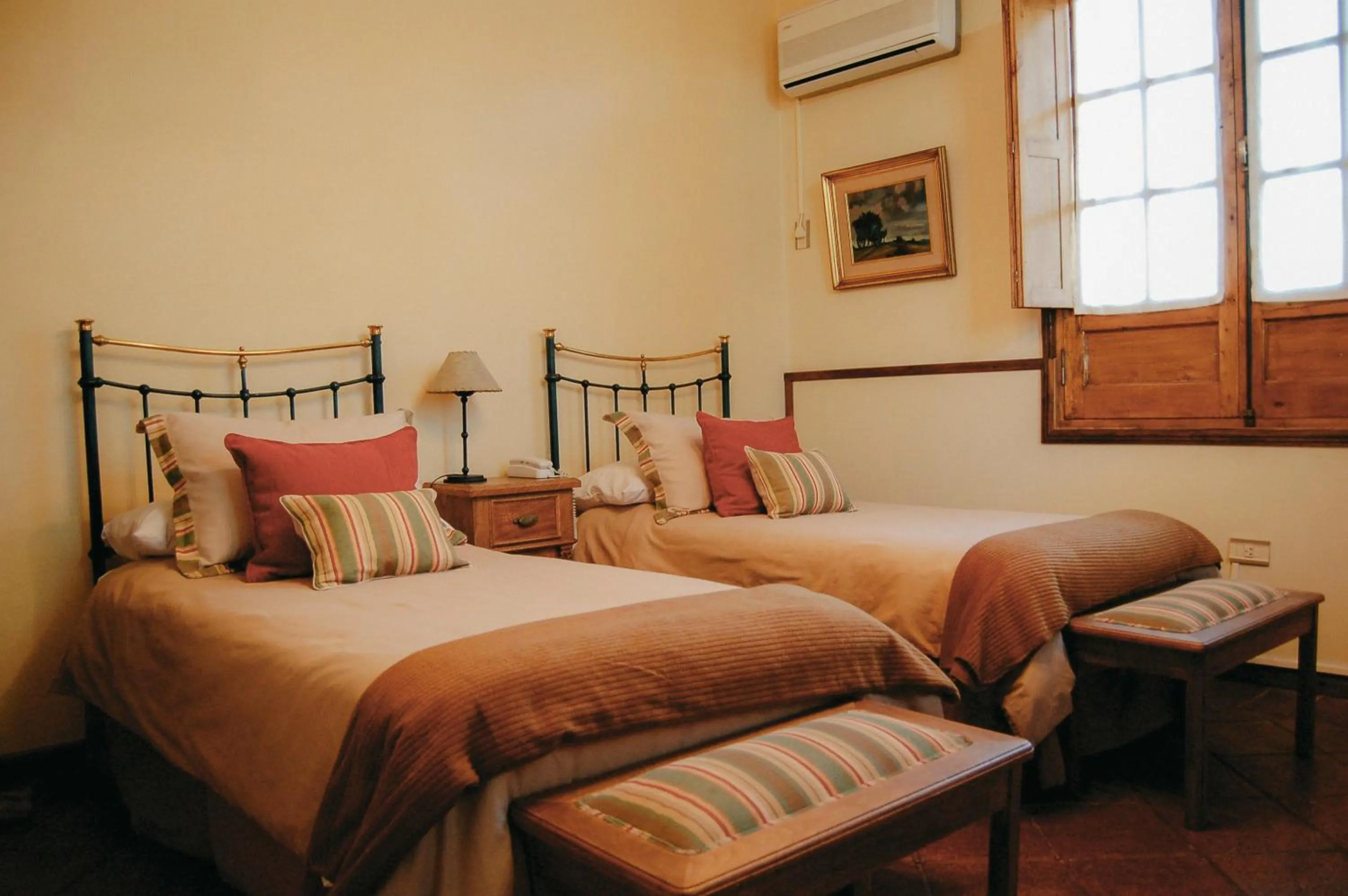 Bed in Robles de Besares
