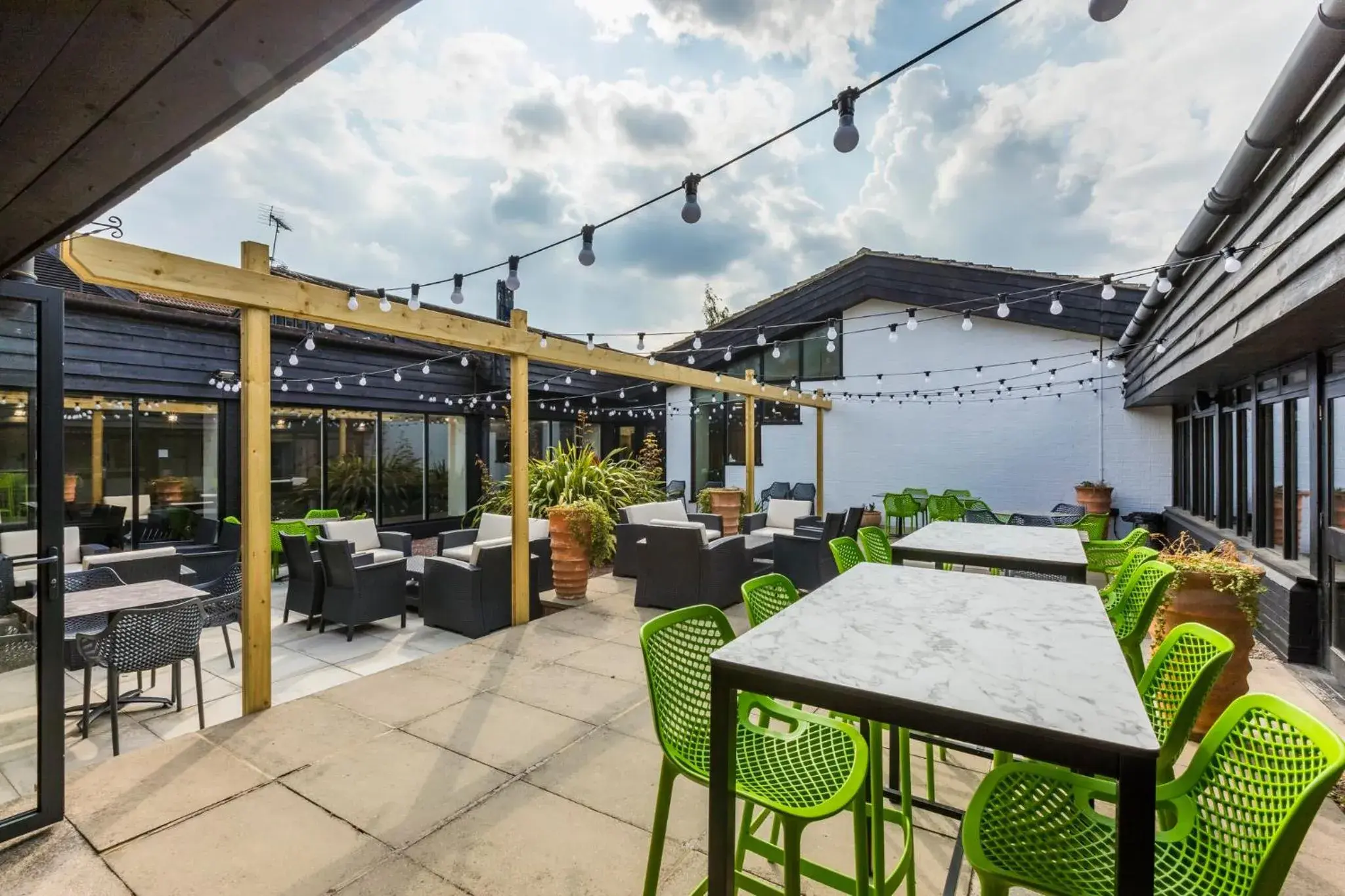 Property building in Holiday Inn Cambridge by IHG Property building in Holiday Inn Cambridge by IHG