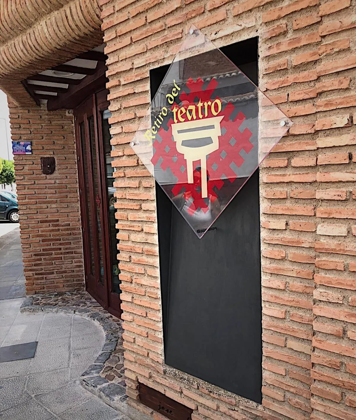Facade/entrance in Retiro del Teatro Almagro