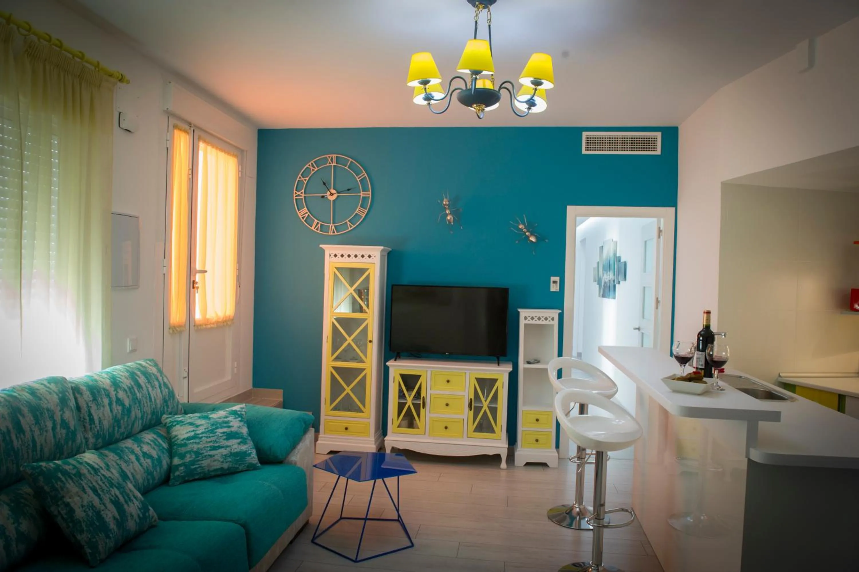 TV and multimedia in Retiro del Teatro Almagro