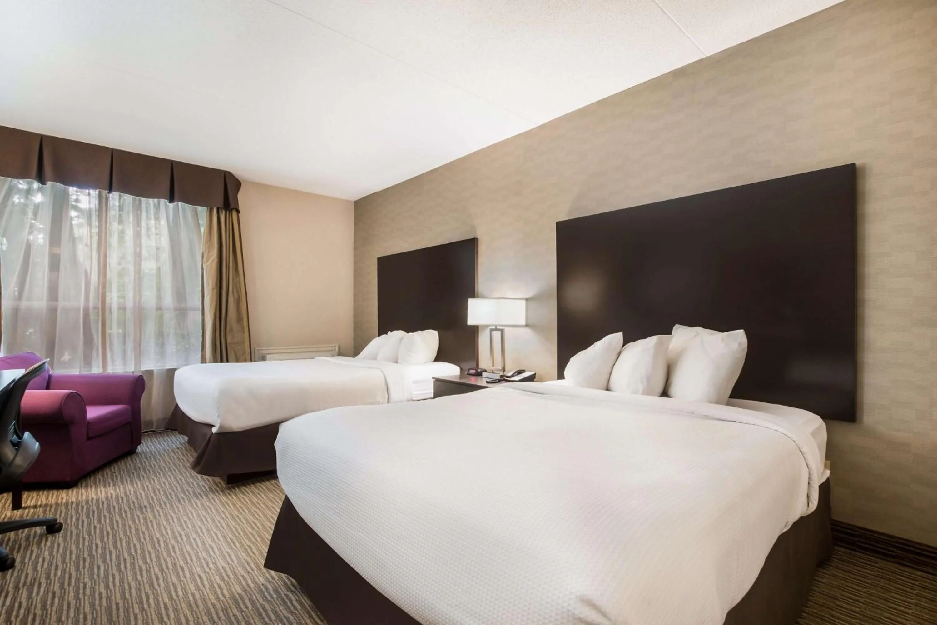 Bedroom, Bed in Best Western Little River Inn