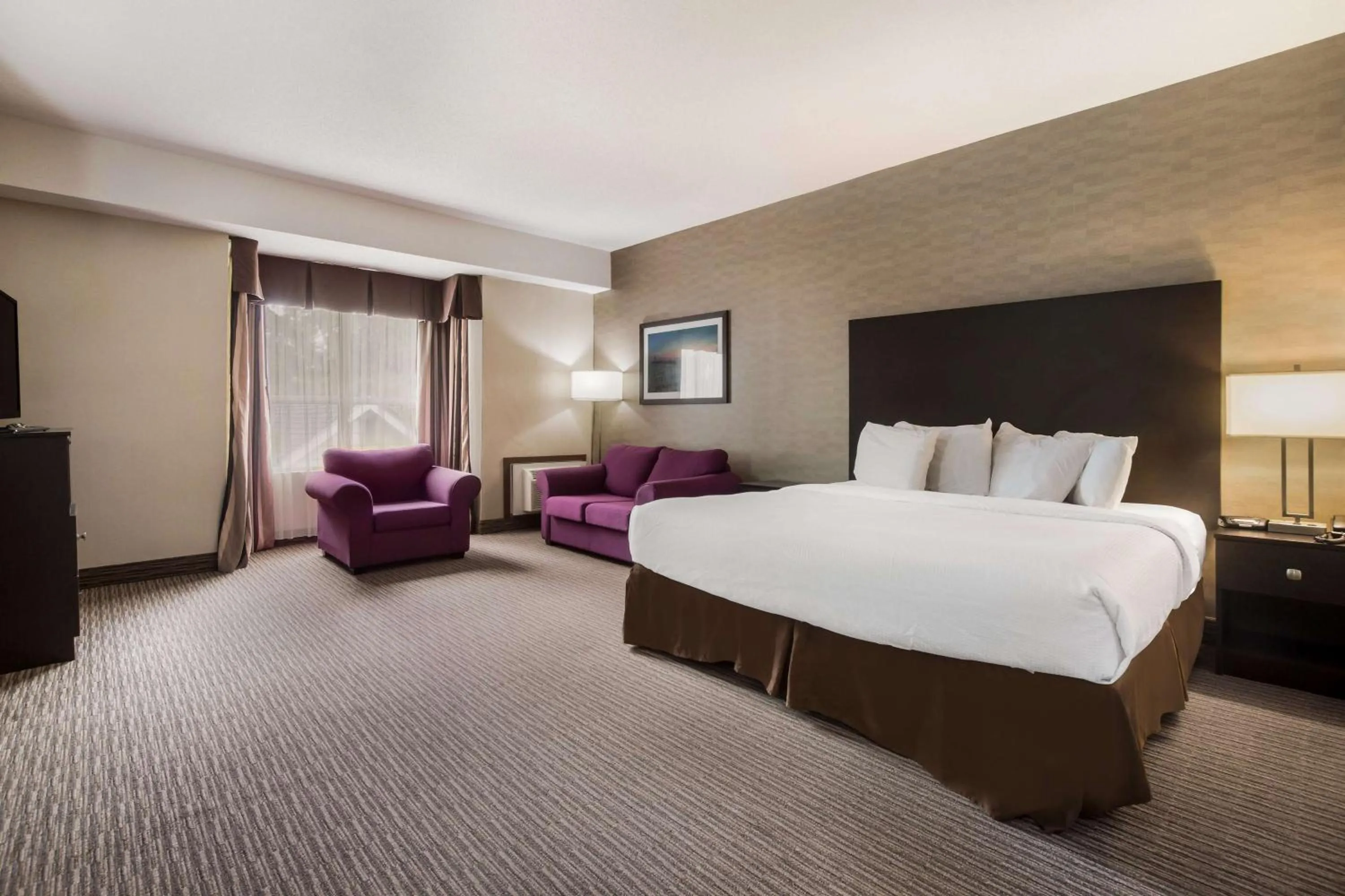 Bedroom, Bed in Best Western Little River Inn