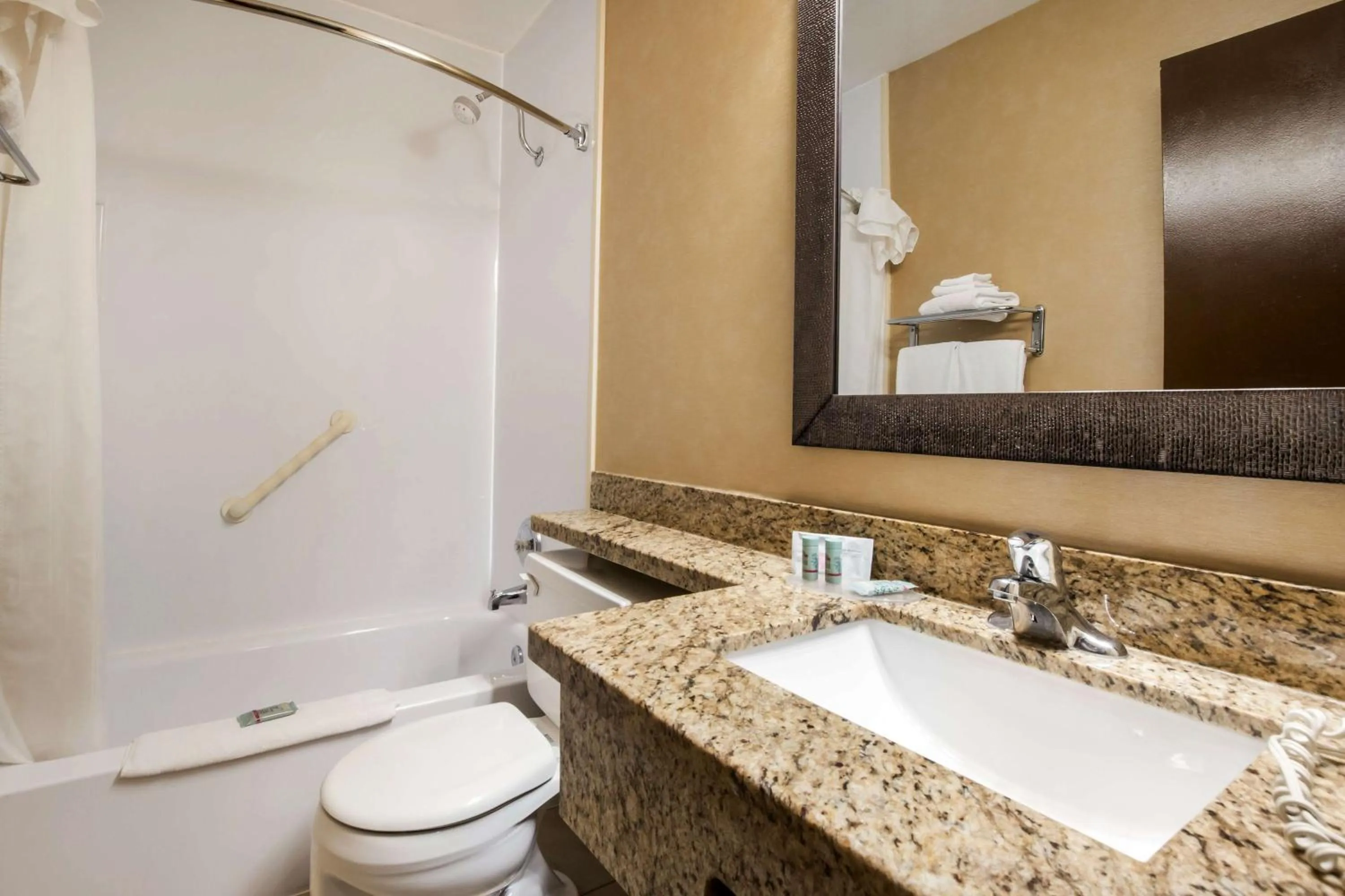 Bathroom in Best Western Little River Inn