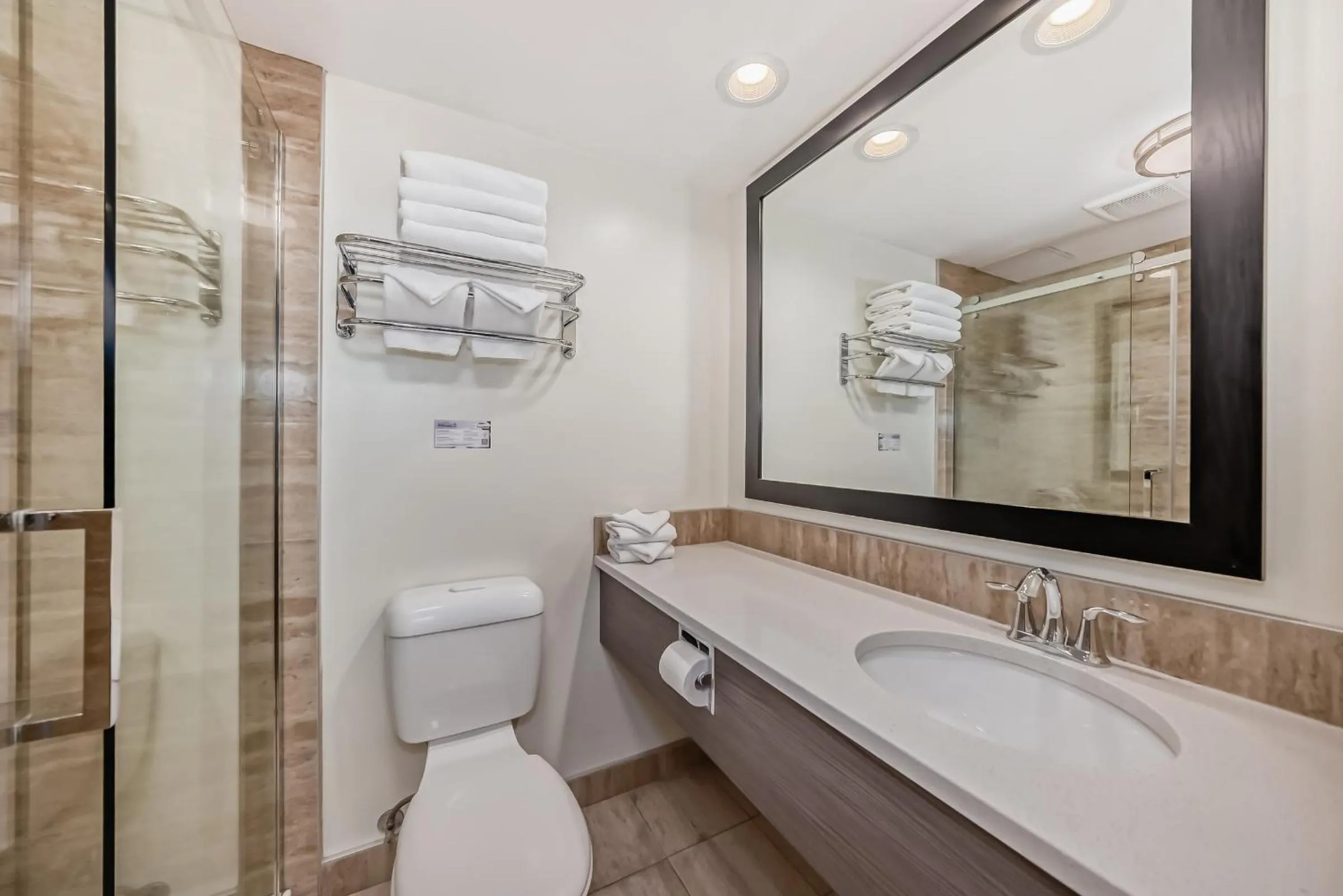 Shower in Jasper Inn & Suites by INNhotels