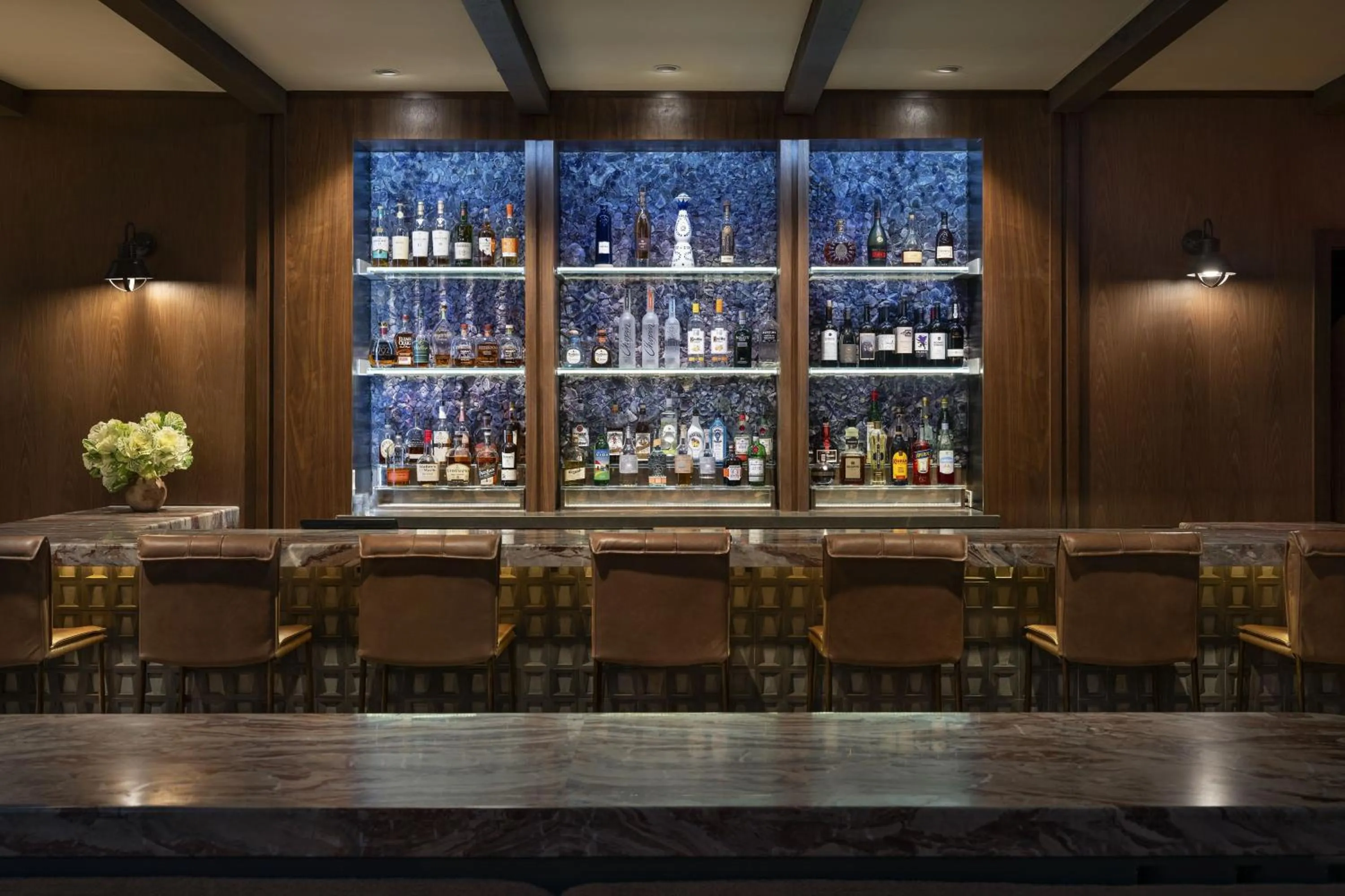 Lounge or bar in Sky Rock Sedona, a Tribute Portfolio Hotel