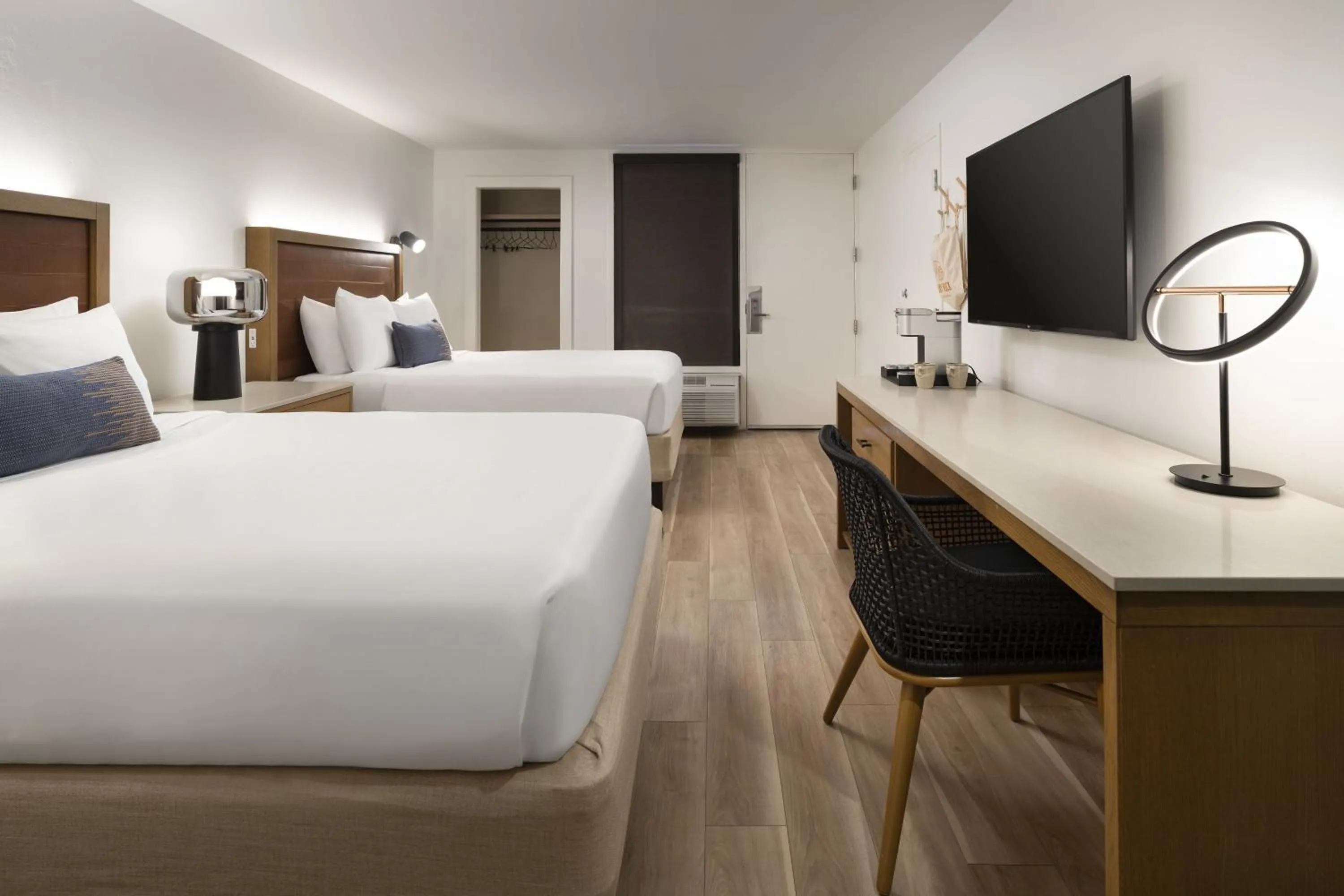 Photo of the whole room, Bed in Sky Rock Sedona, a Tribute Portfolio Hotel