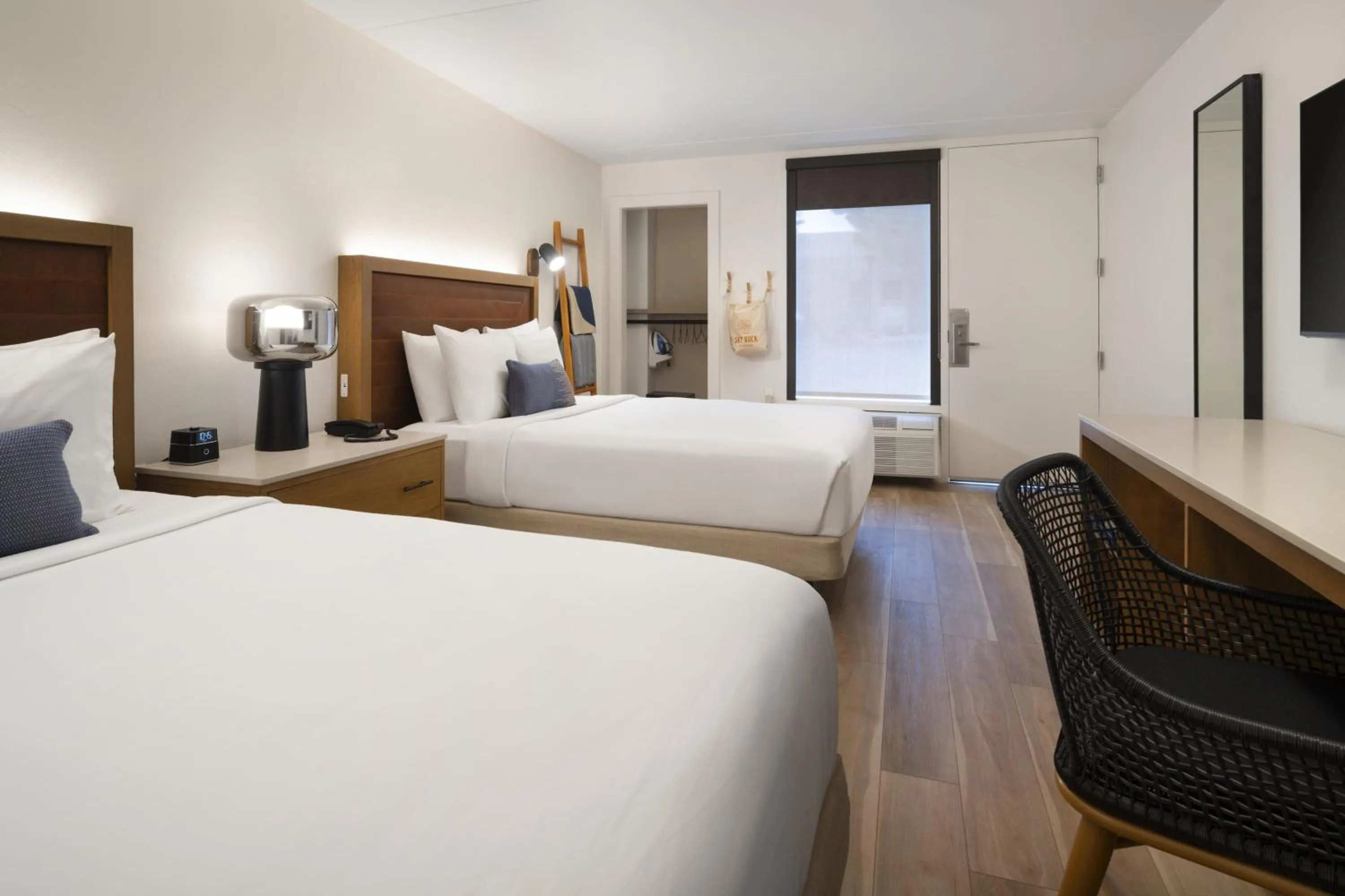 Photo of the whole room, Bed in Sky Rock Sedona, a Tribute Portfolio Hotel