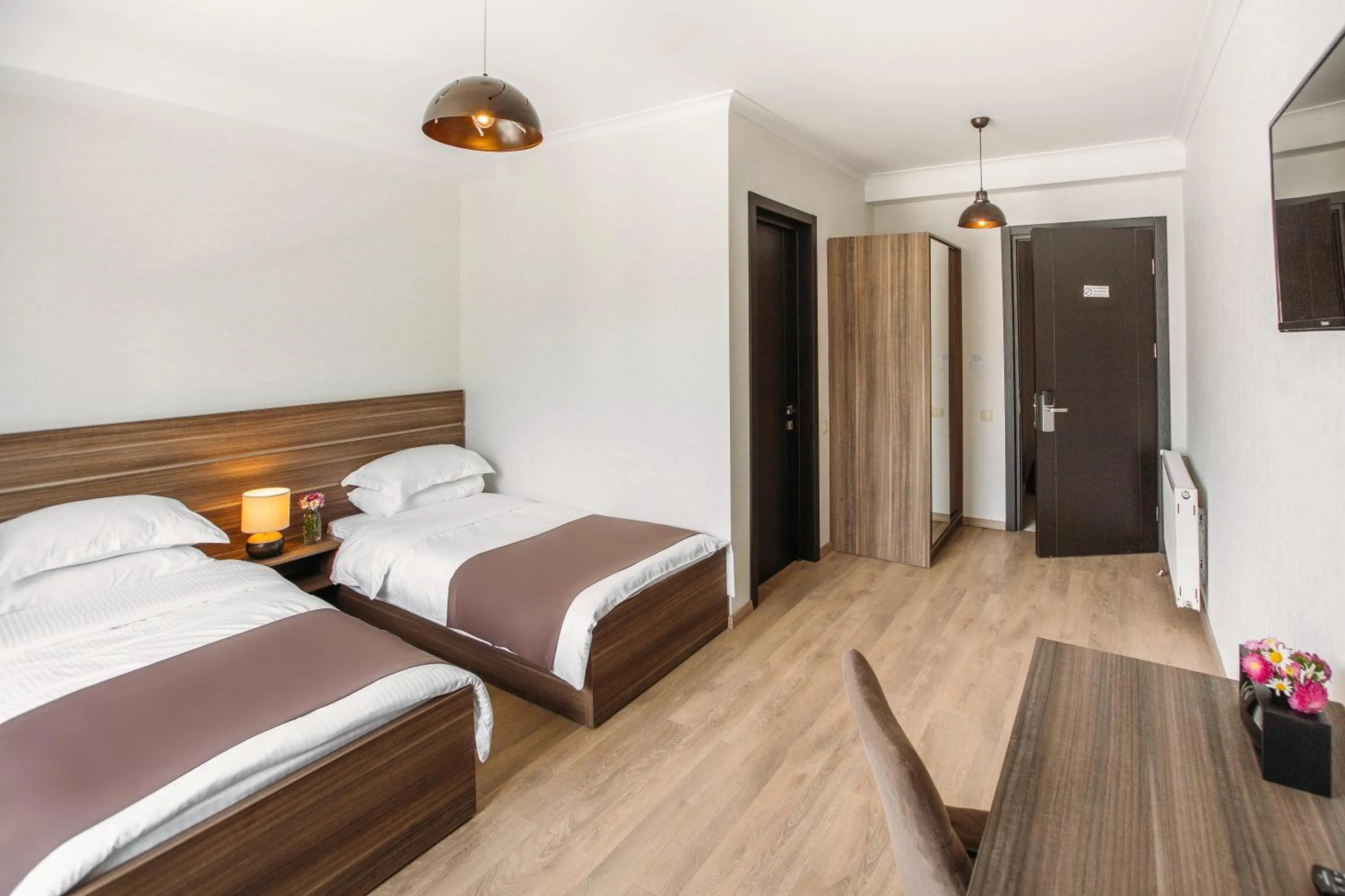 Spring, Bed in Mount Inn Kazbegi