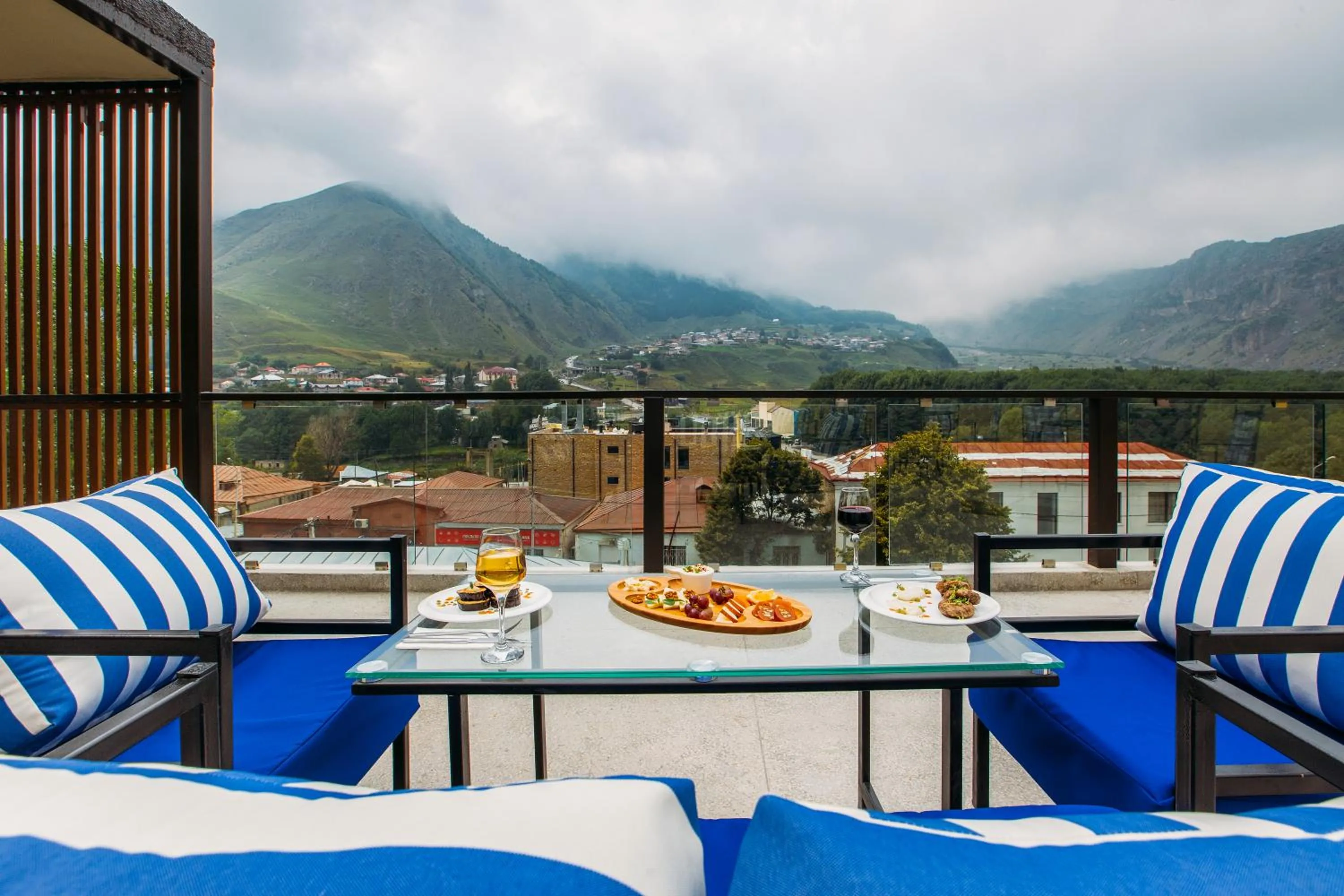Restaurant/places to eat in Mount Inn Kazbegi