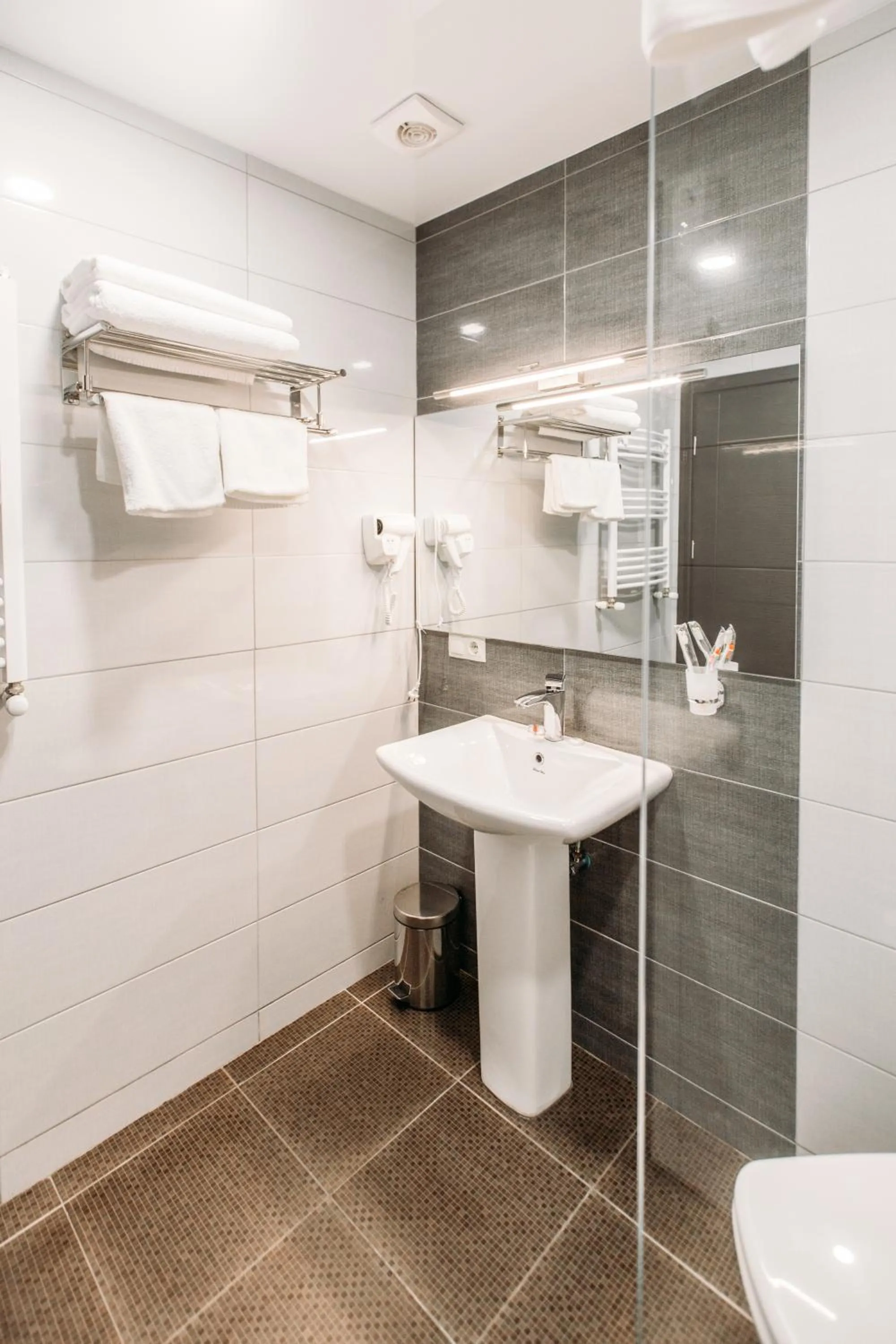 Shower in Mount Inn Kazbegi