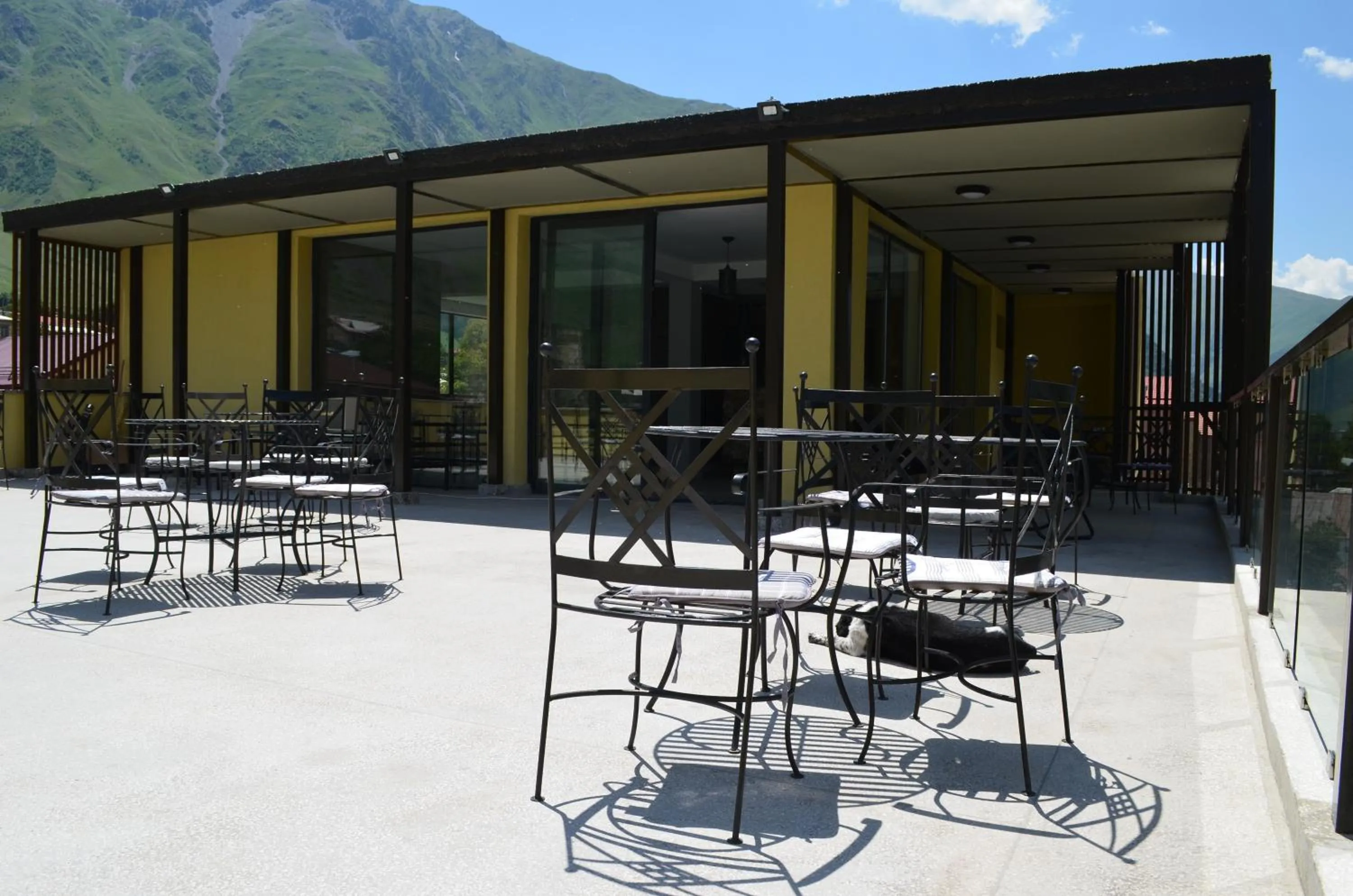 Restaurant/places to eat in Mount Inn Kazbegi
