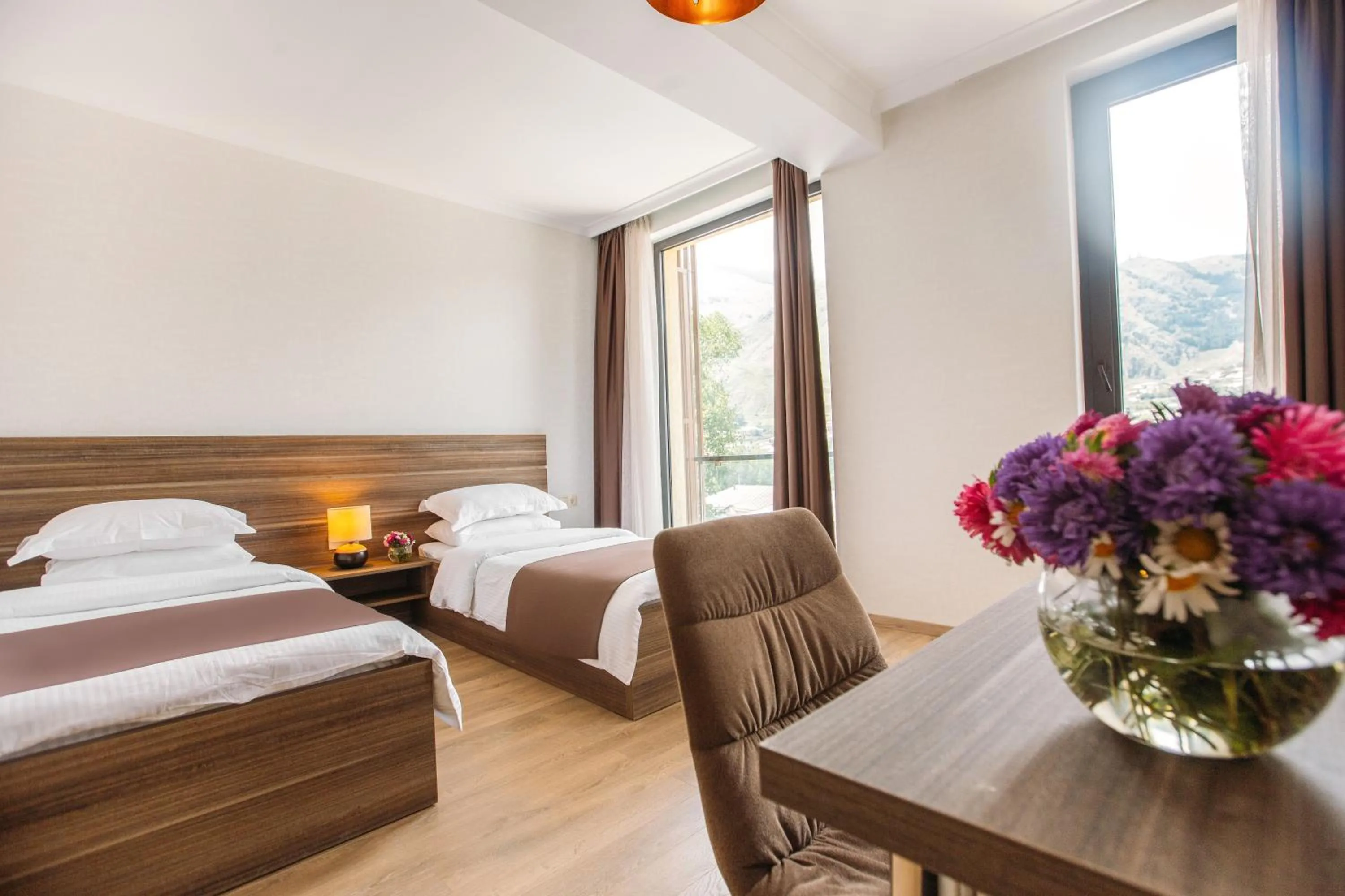Spring, Bed in Mount Inn Kazbegi