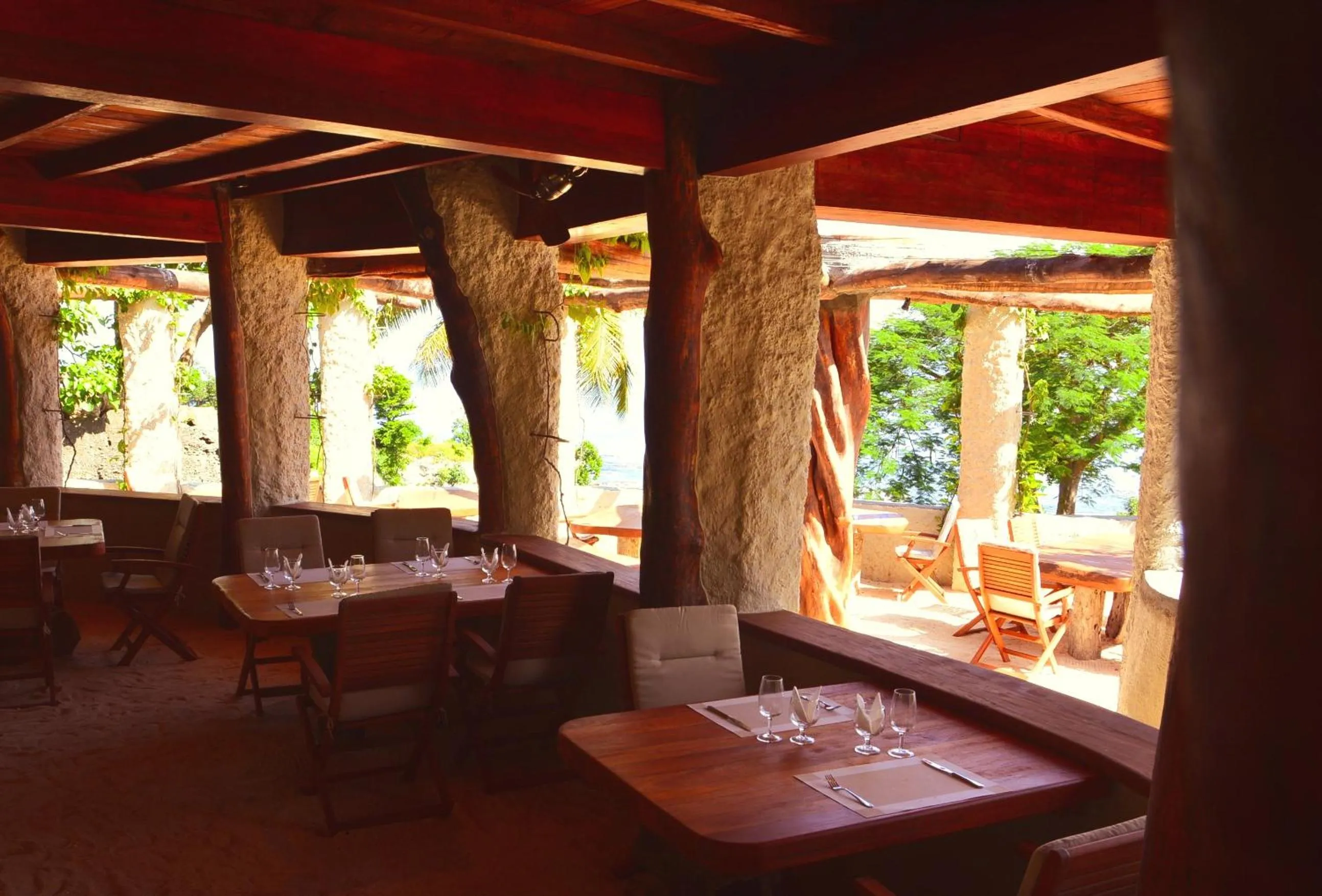 Restaurant/places to eat in Rockwater Resort