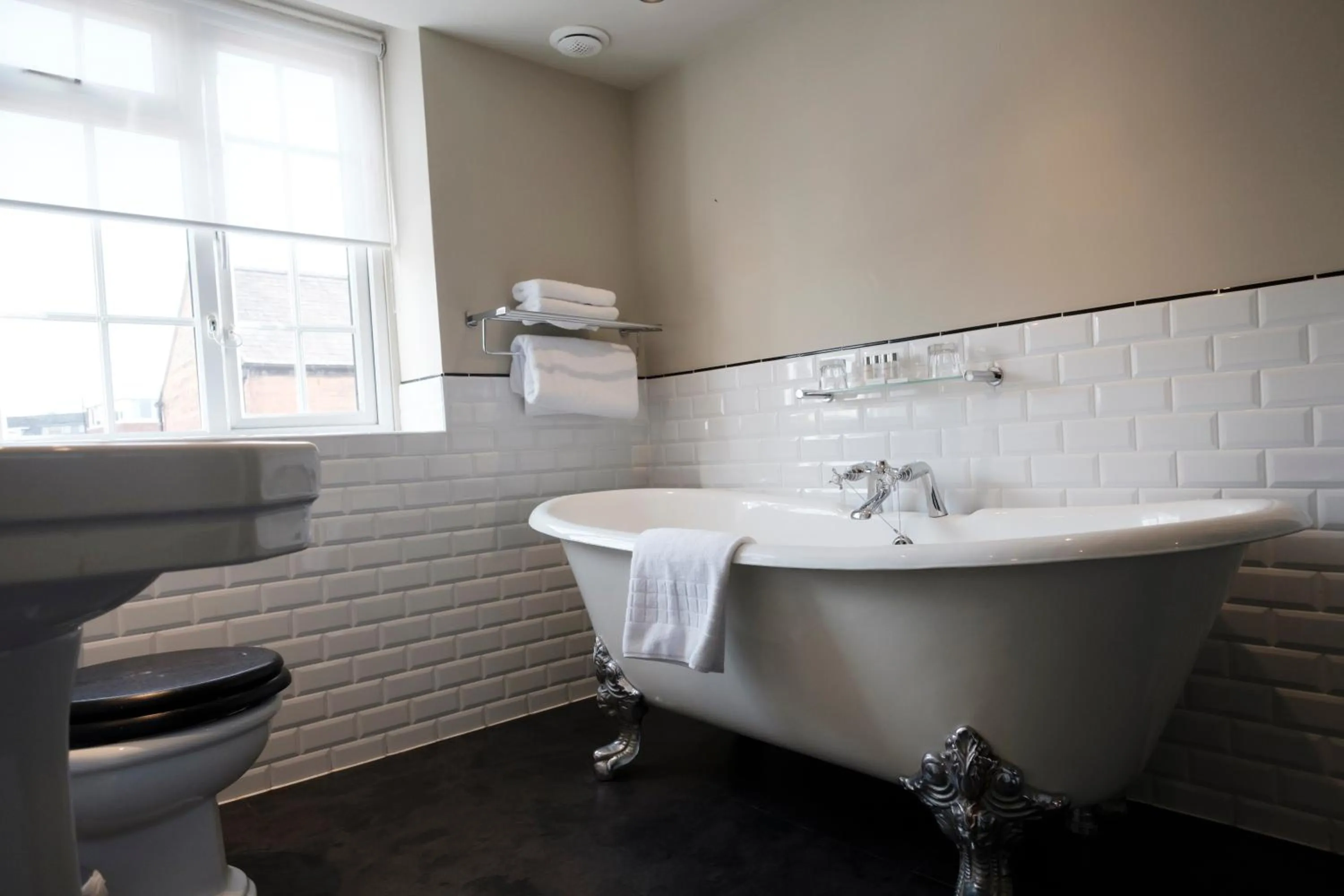 Bathroom in The White Swan Hotel