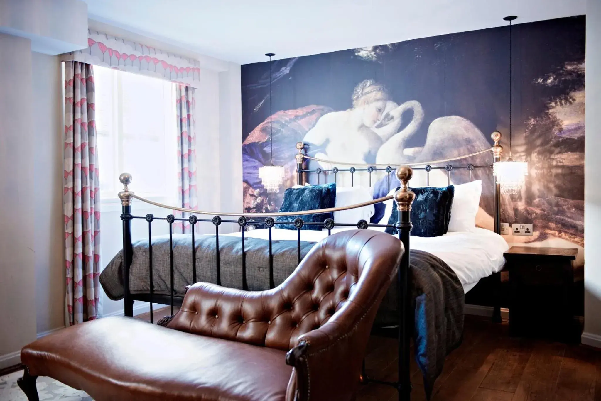 Bed in The White Swan Hotel Bed in The White Swan Hotel