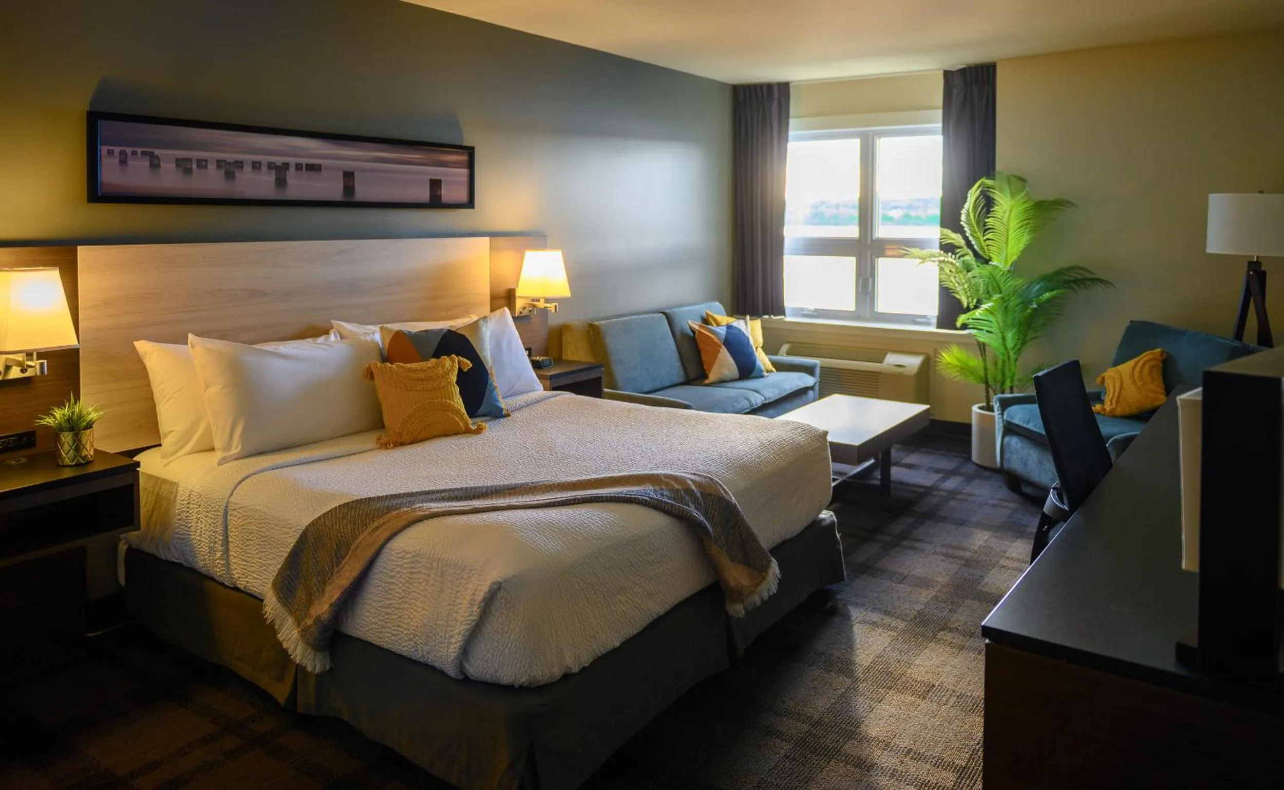 Bedroom, Bed in Rodd Miramichi