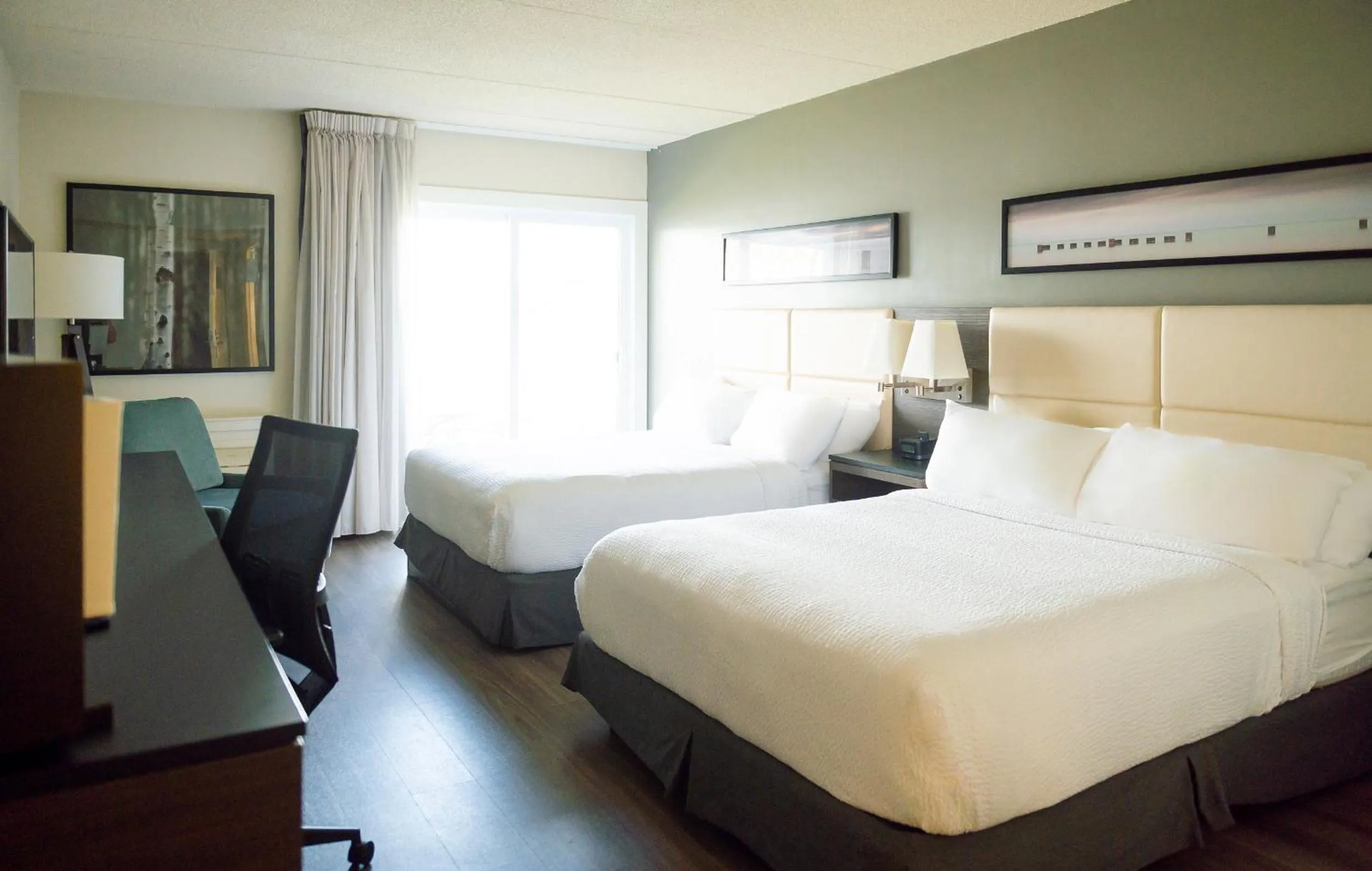 Bedroom, Bed in Rodd Miramichi