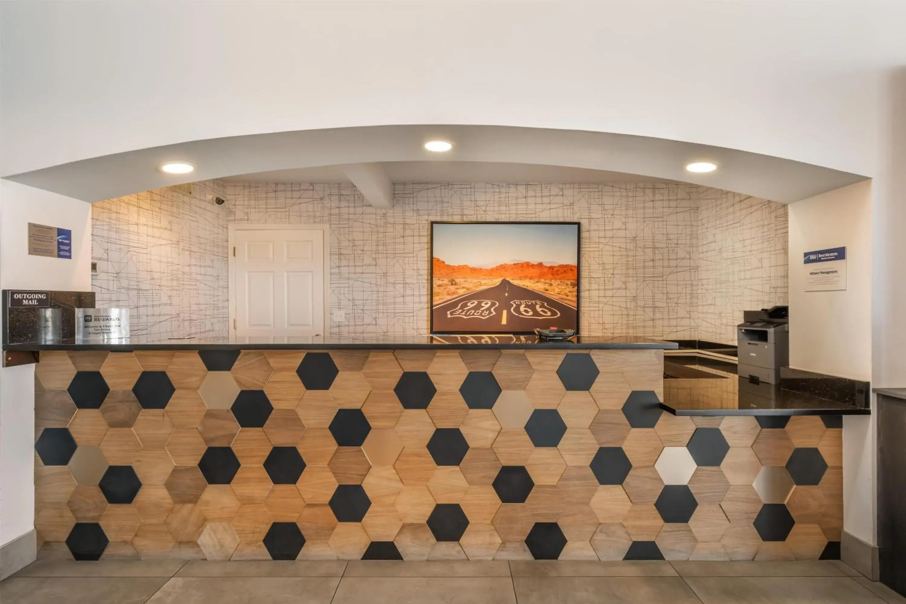 Lobby or reception in Best Western Plus King's Inn and Suites Lobby or reception in Best Western Plus King's Inn and Suites