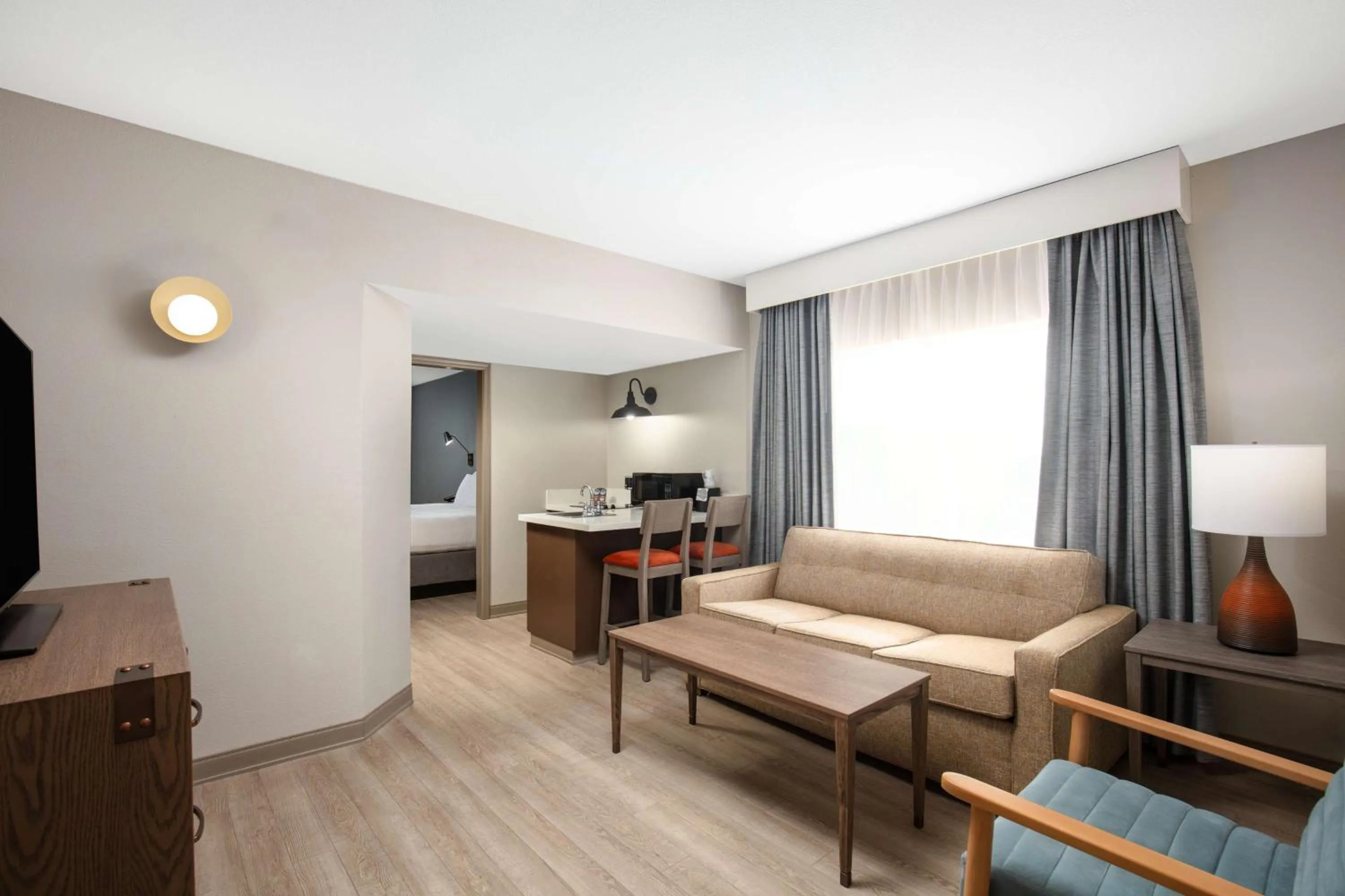 Bedroom in Best Western Plus King's Inn and Suites