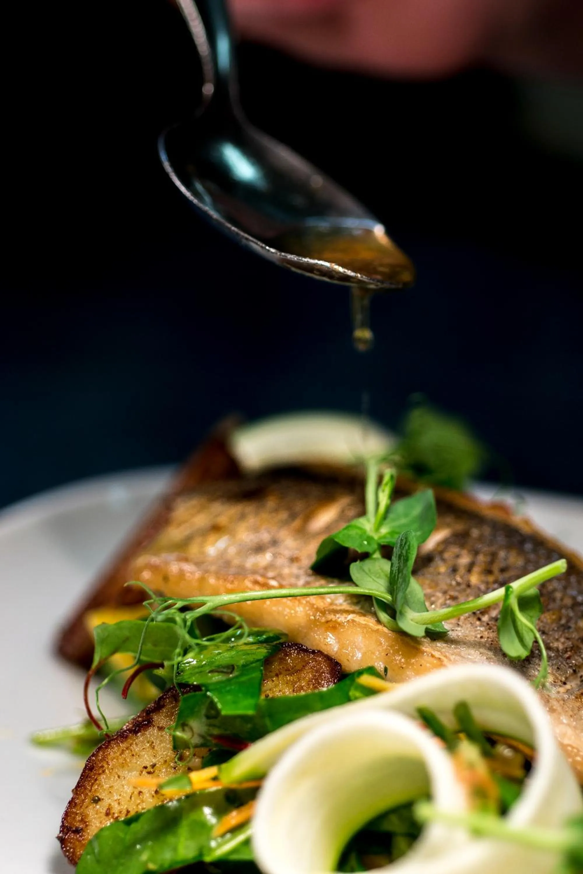 Restaurant/places to eat in The White Hart Hotel