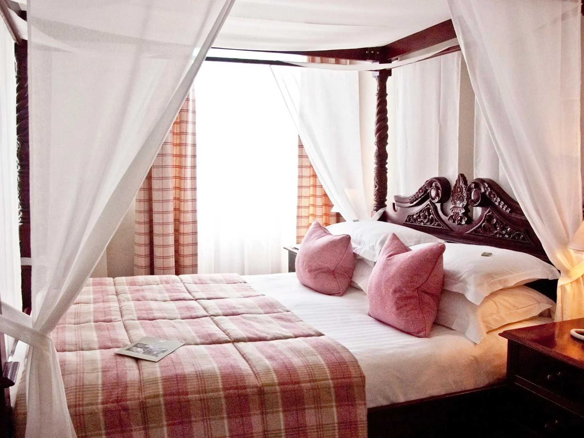 Bed in The White Hart Hotel