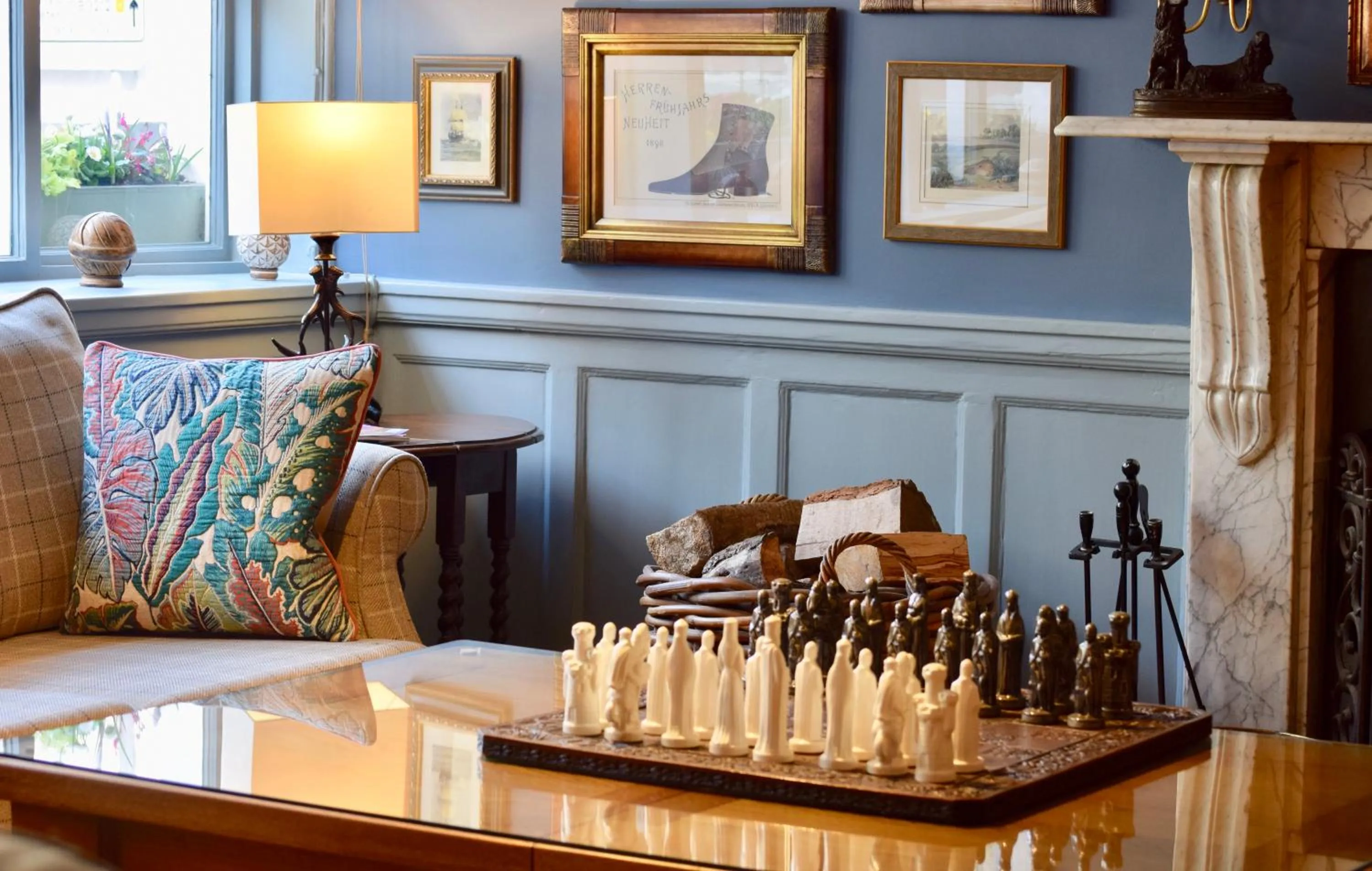 Lounge or bar in The White Hart Hotel