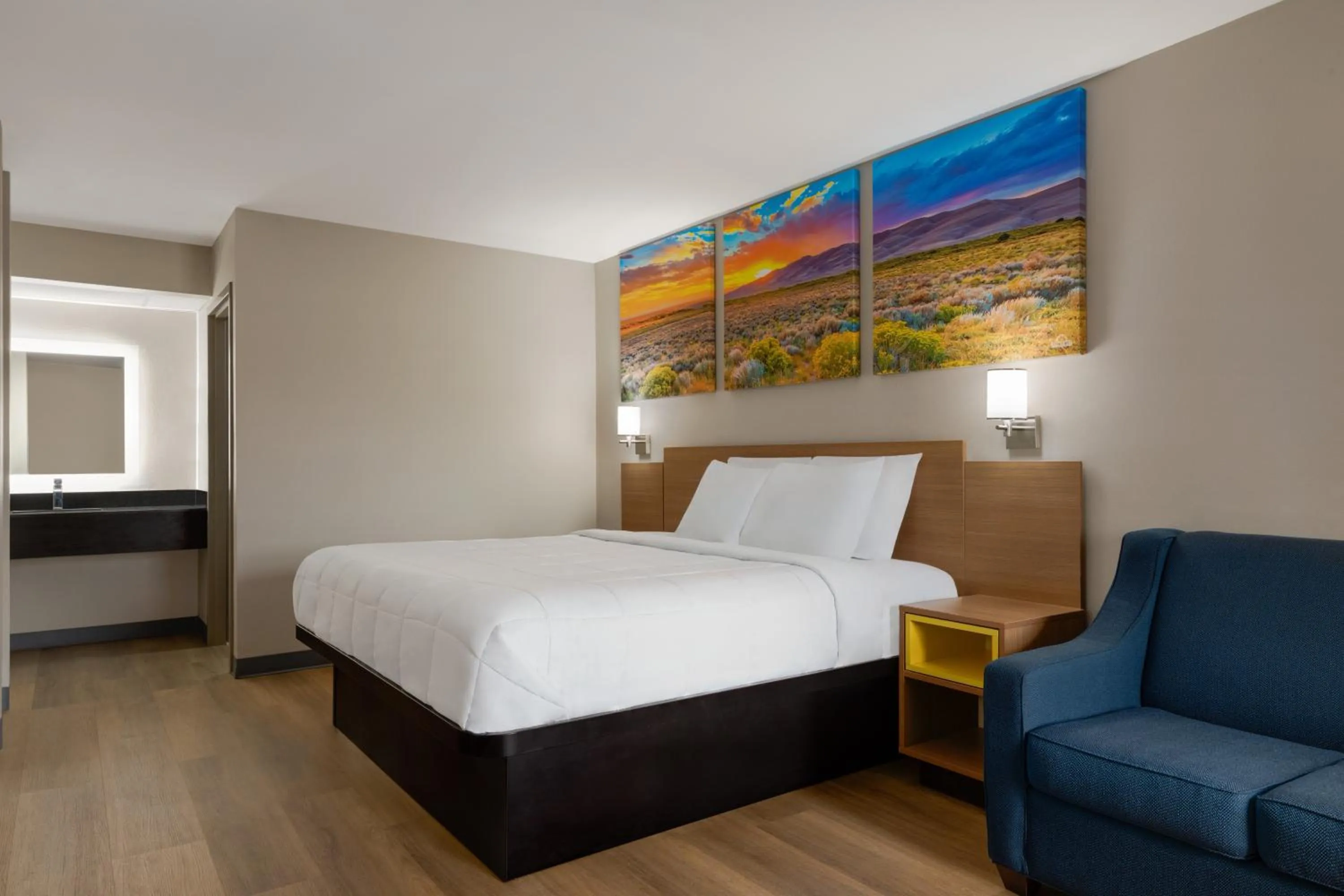 Bed in Days Inn by Wyndham Covington